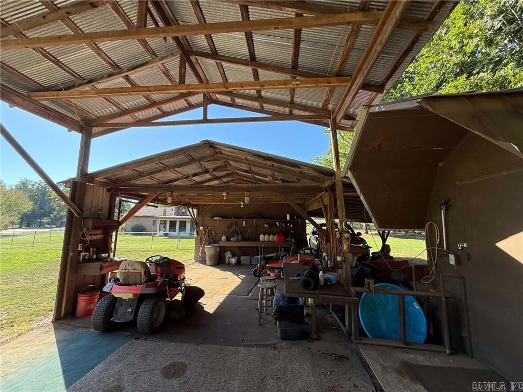 10176 Deerwood Ln Dardanelle, AR 72834