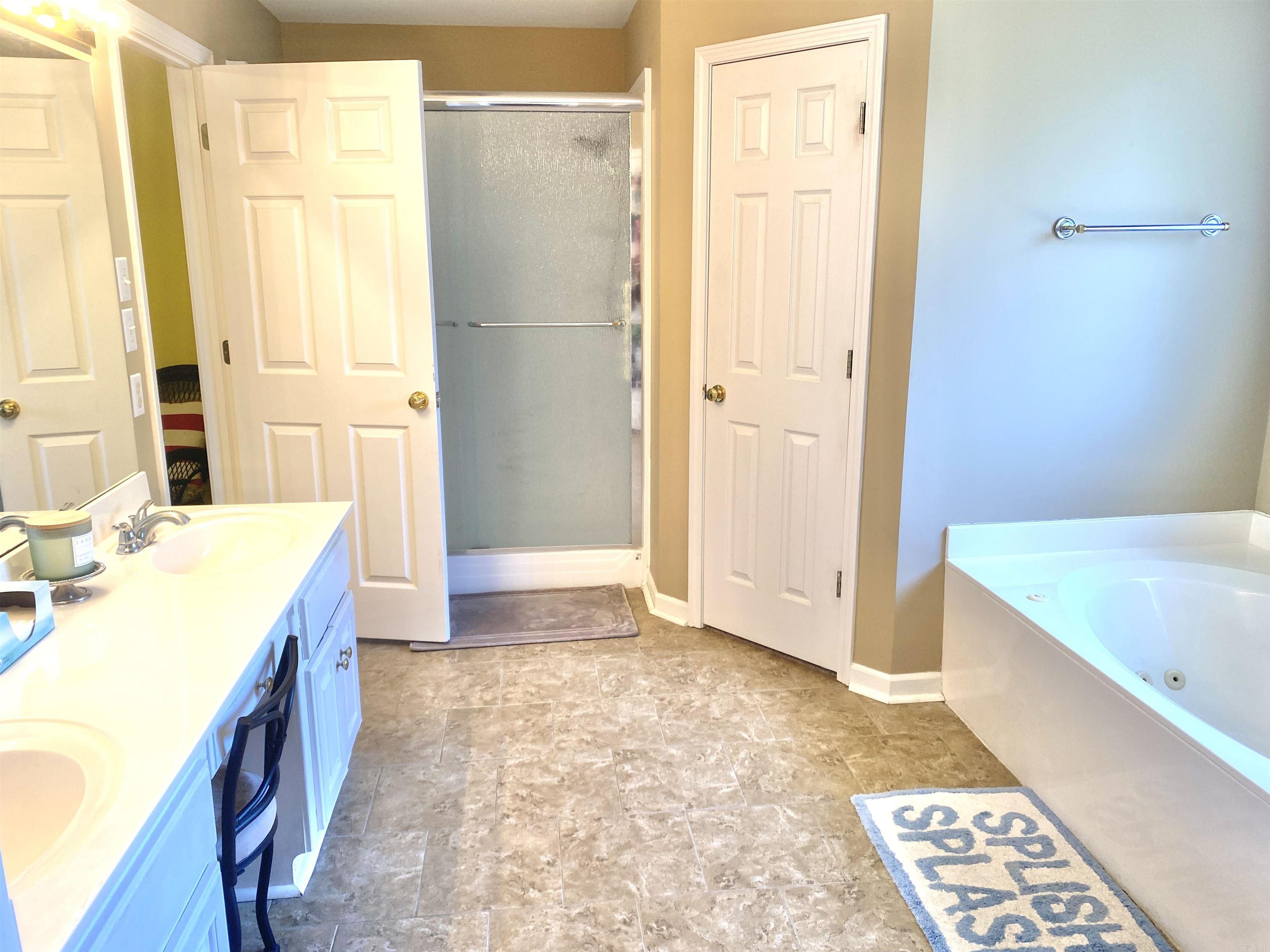 108 Waterside Drive Maumelle, AR 72113