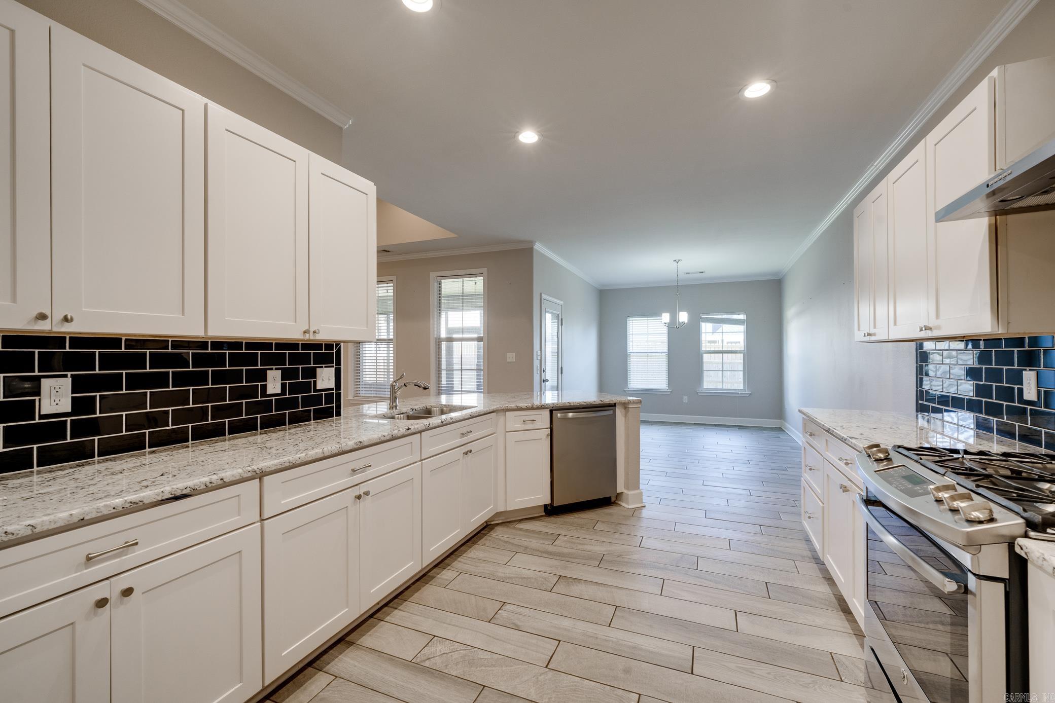 6899 Grace Village Drive Alexander, AR 72002