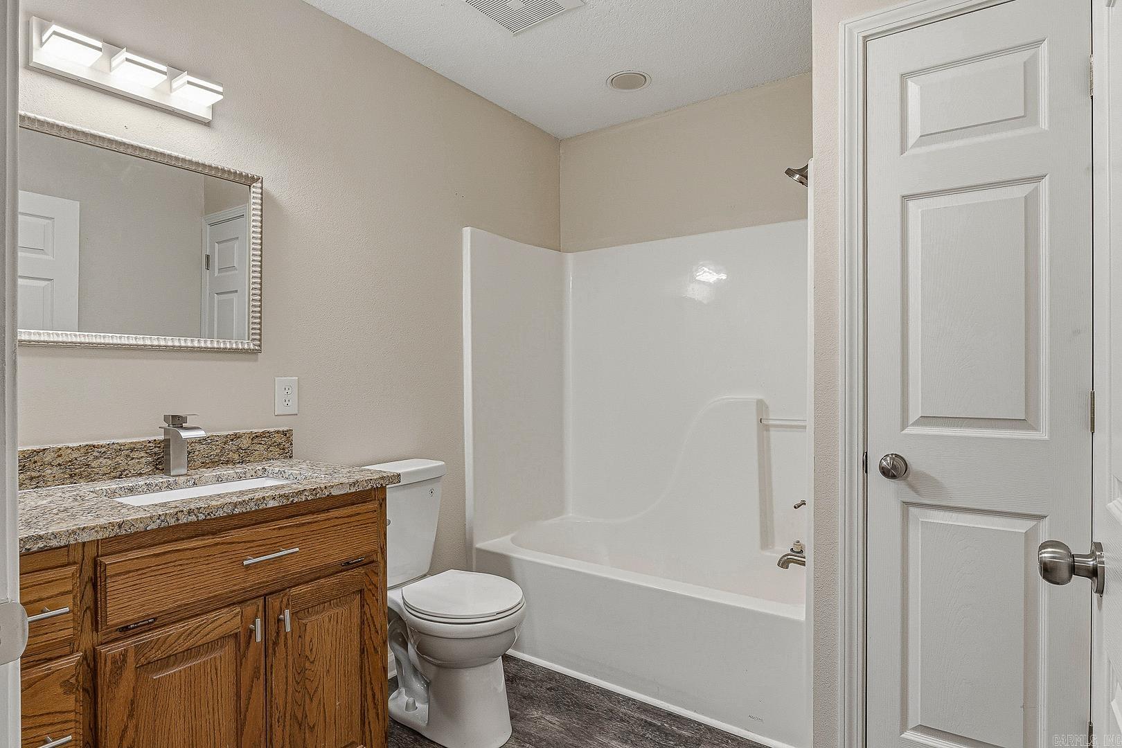 1100 N 74th Cove Paragould, AR 72450