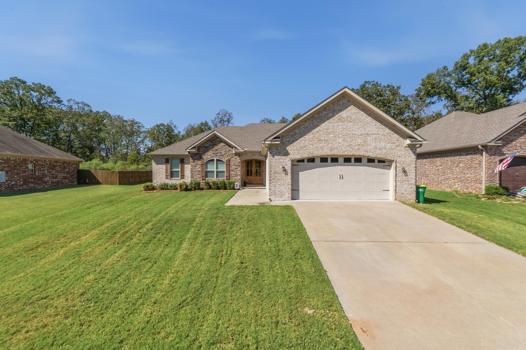 917 Oak Forest Circle