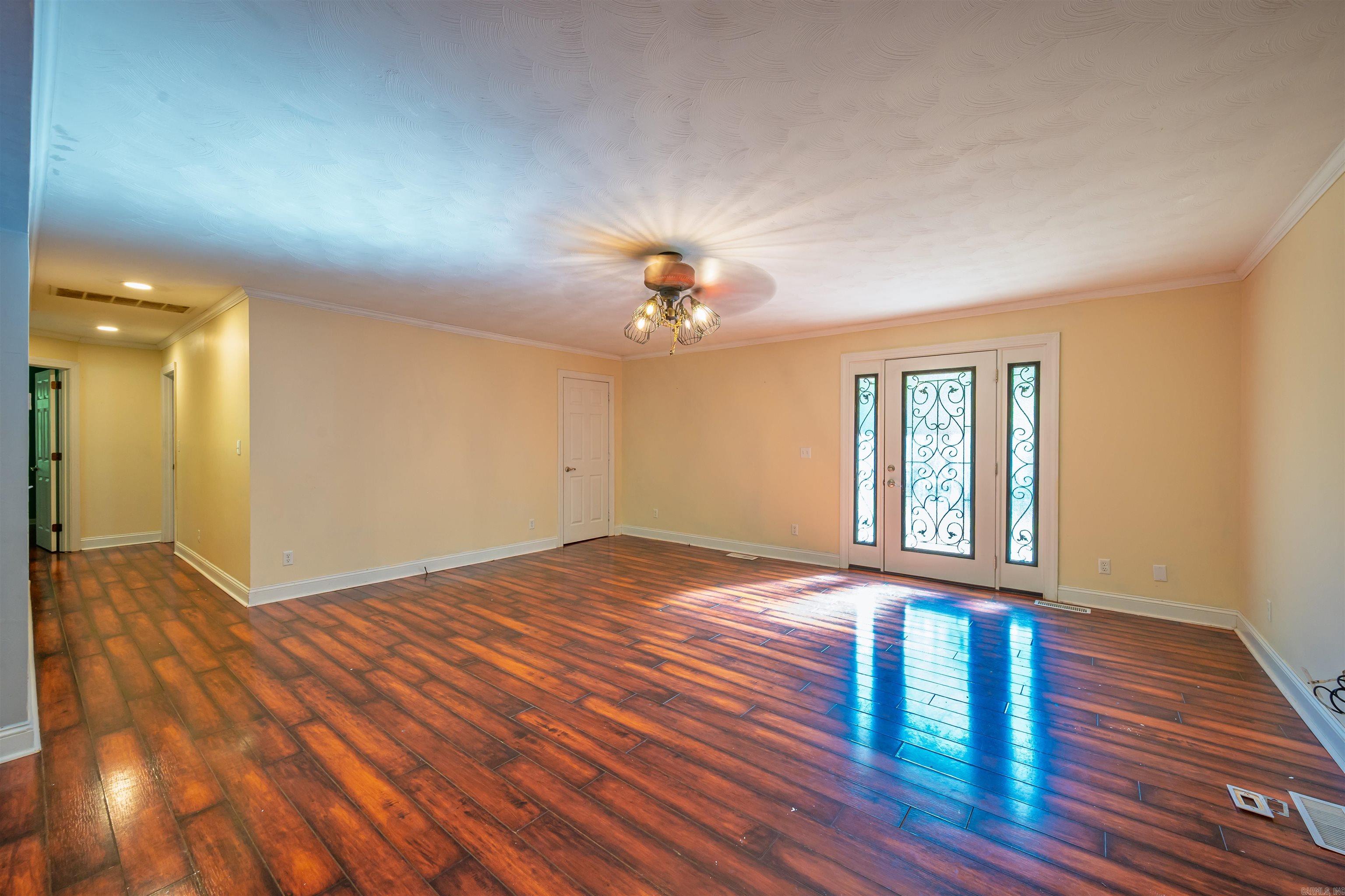 22 Nioka Drive Cherokee Village, AR 72529
