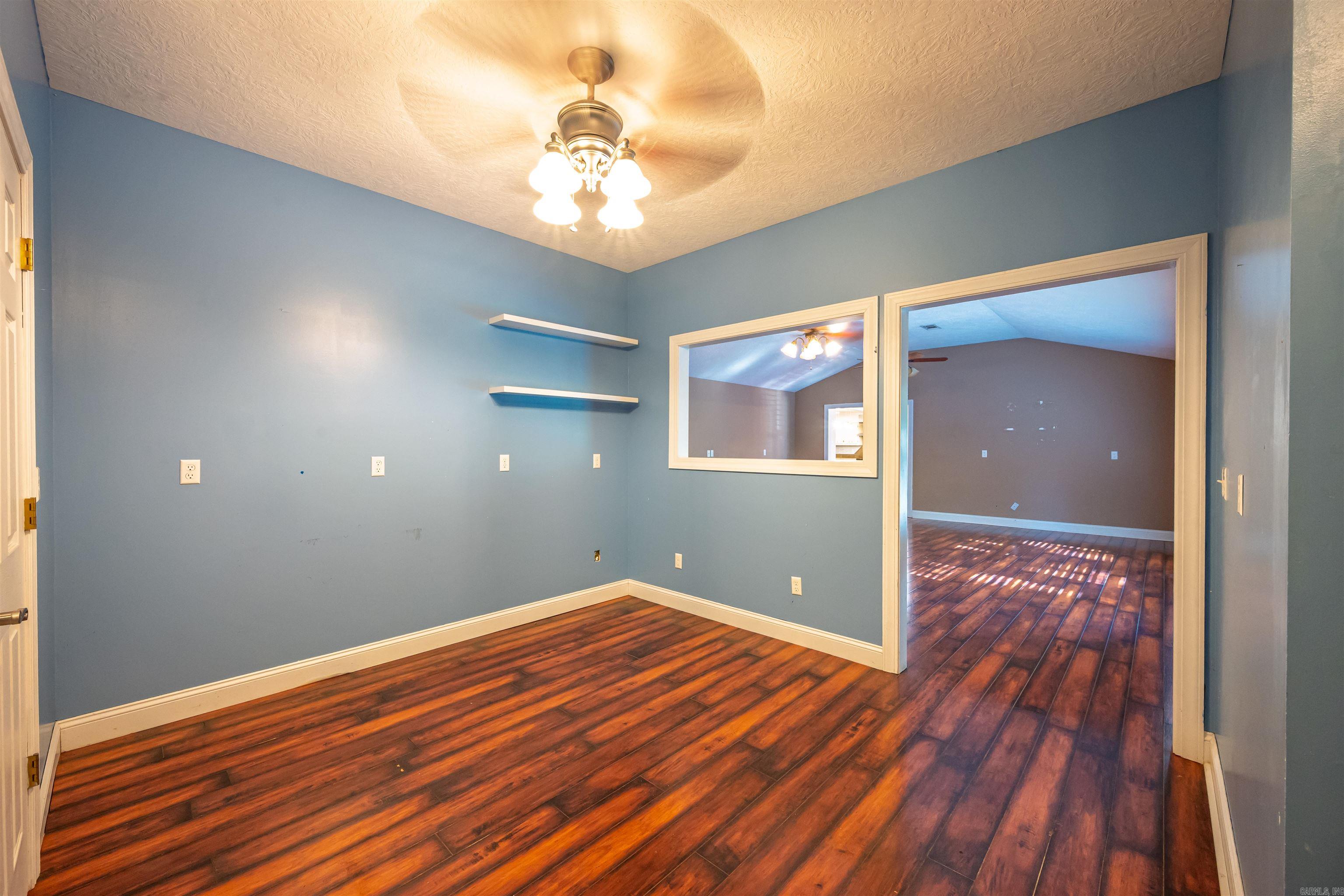 22 Nioka Drive Cherokee Village, AR 72529