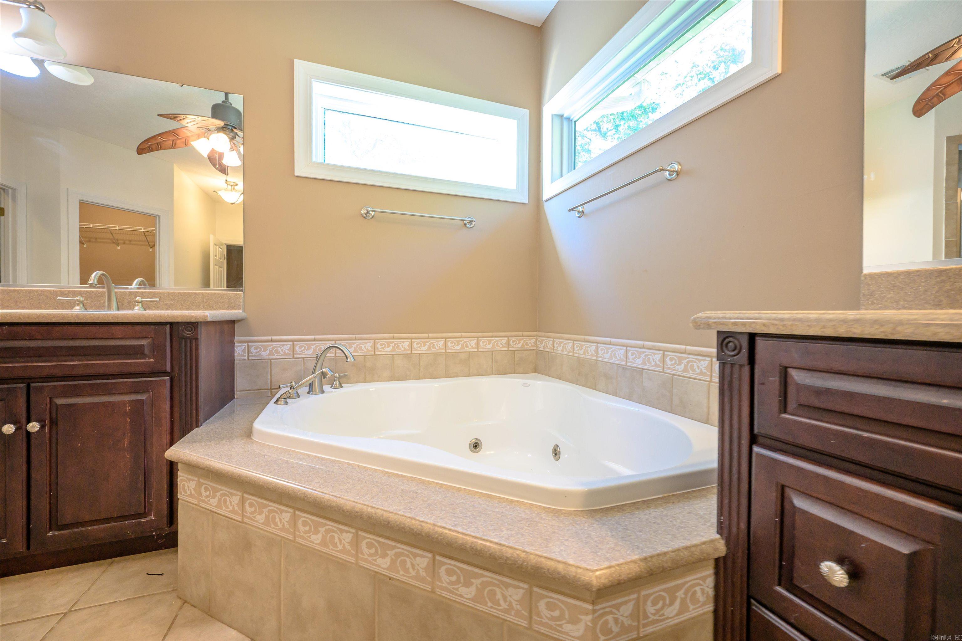 22 Nioka Drive Cherokee Village, AR 72529