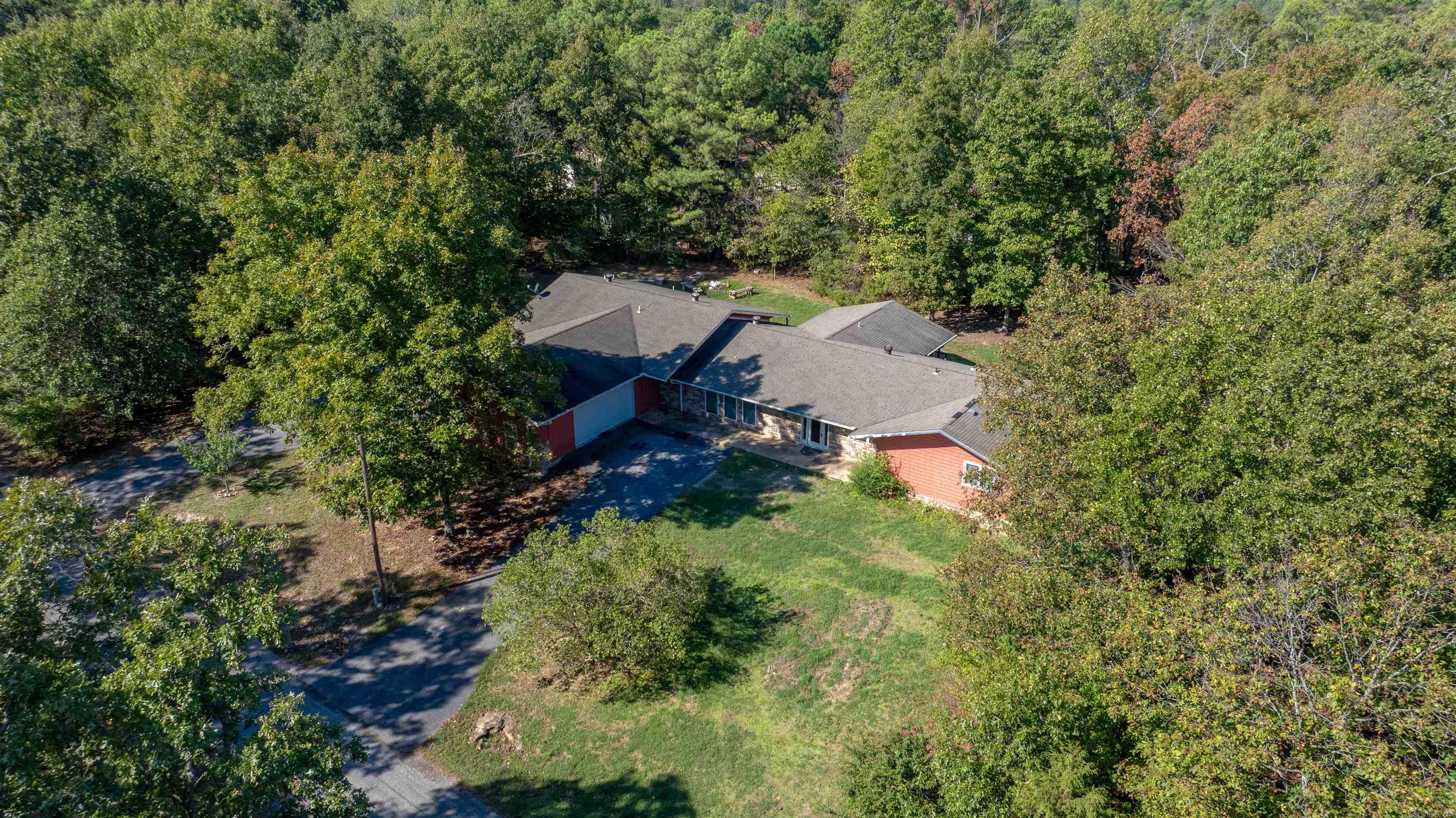 22 Nioka Drive Cherokee Village, AR 72529