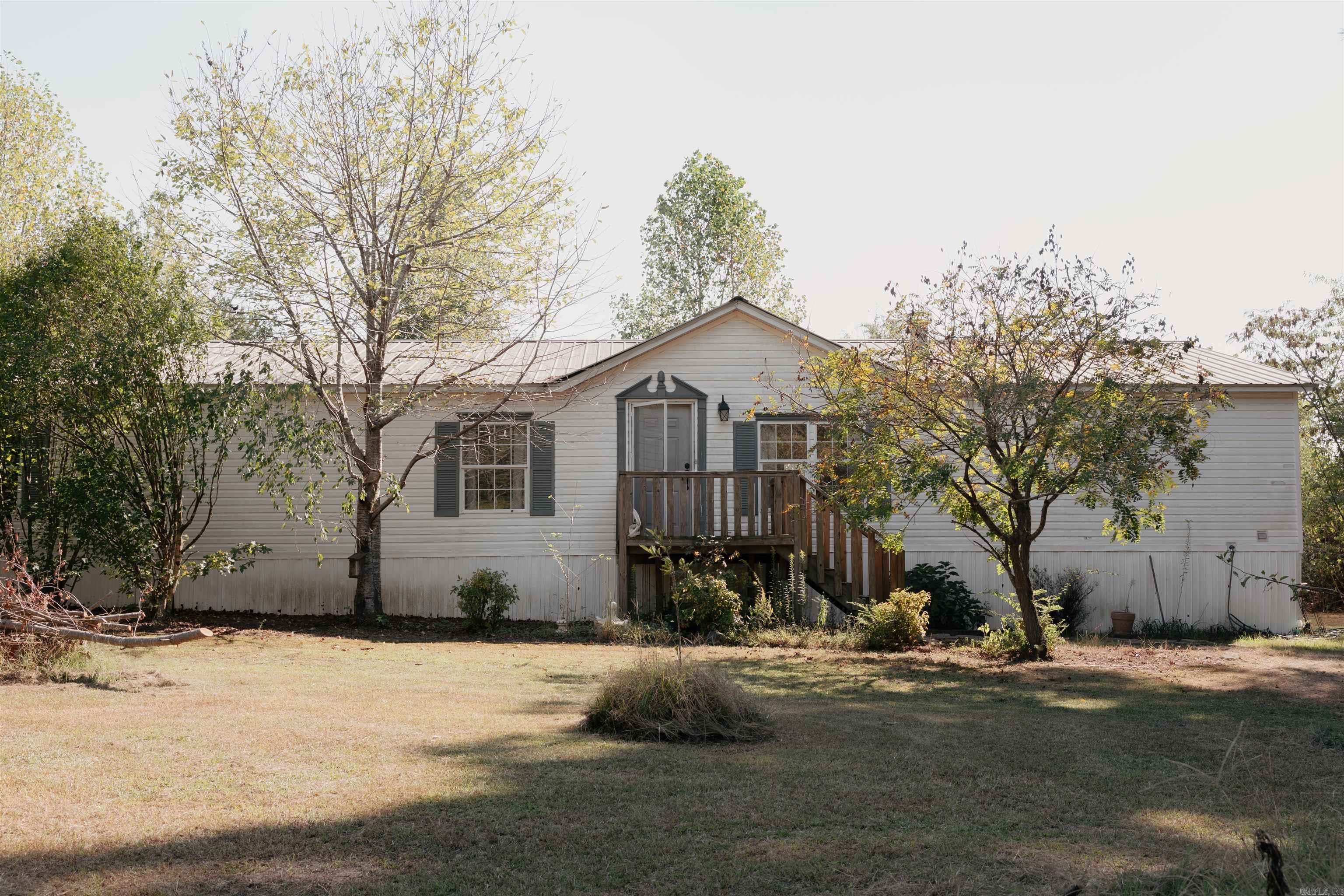 533 Sunset Circle — exterior