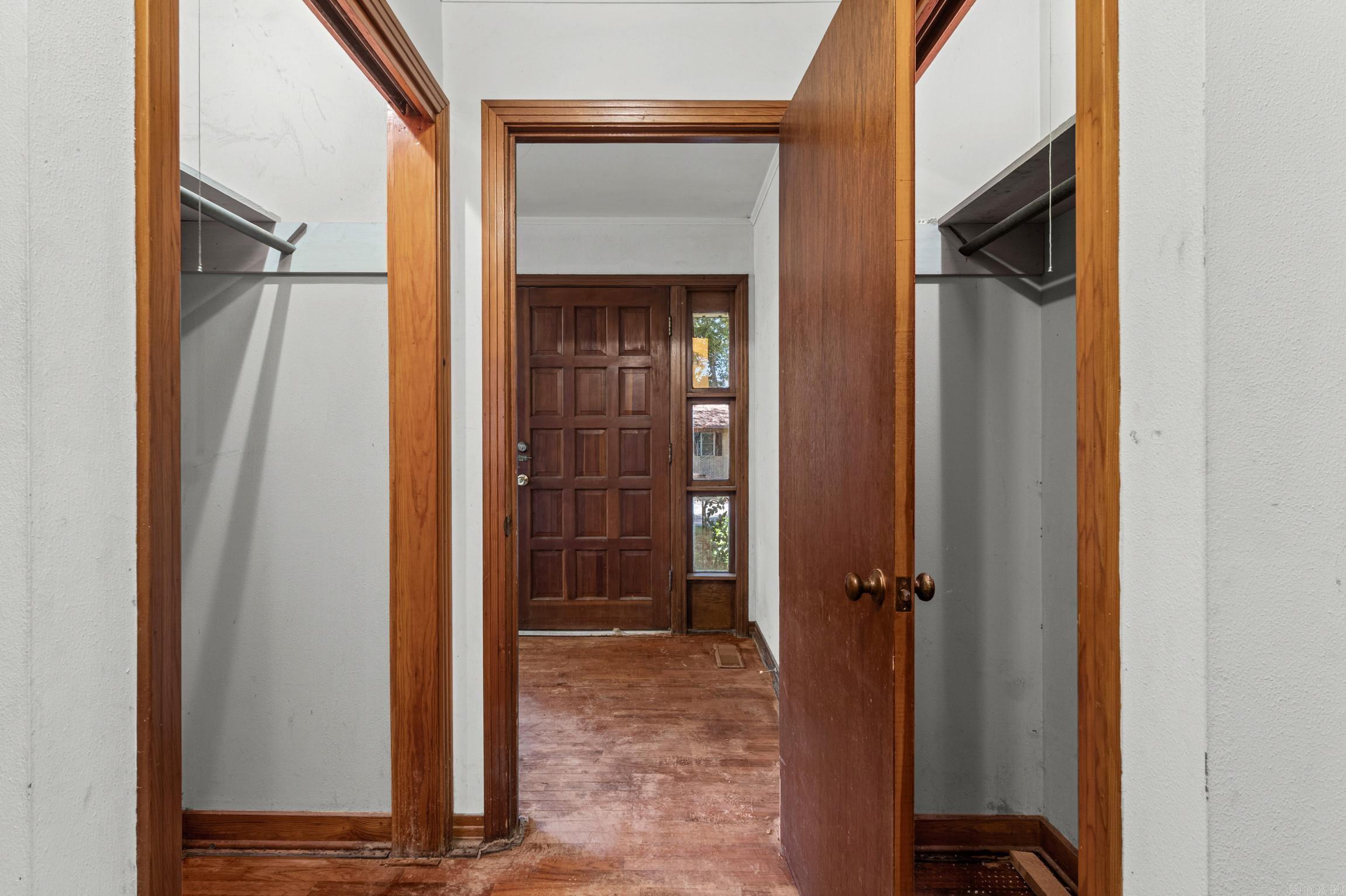 702 N. Spring St. — photo 4