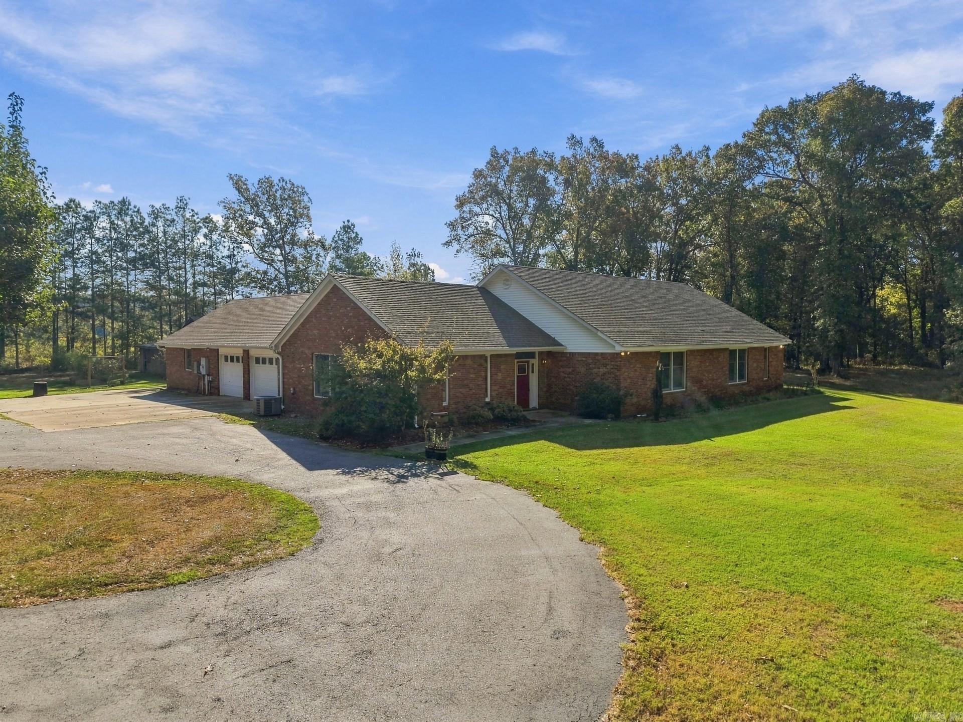 7343 Middle Warren Road