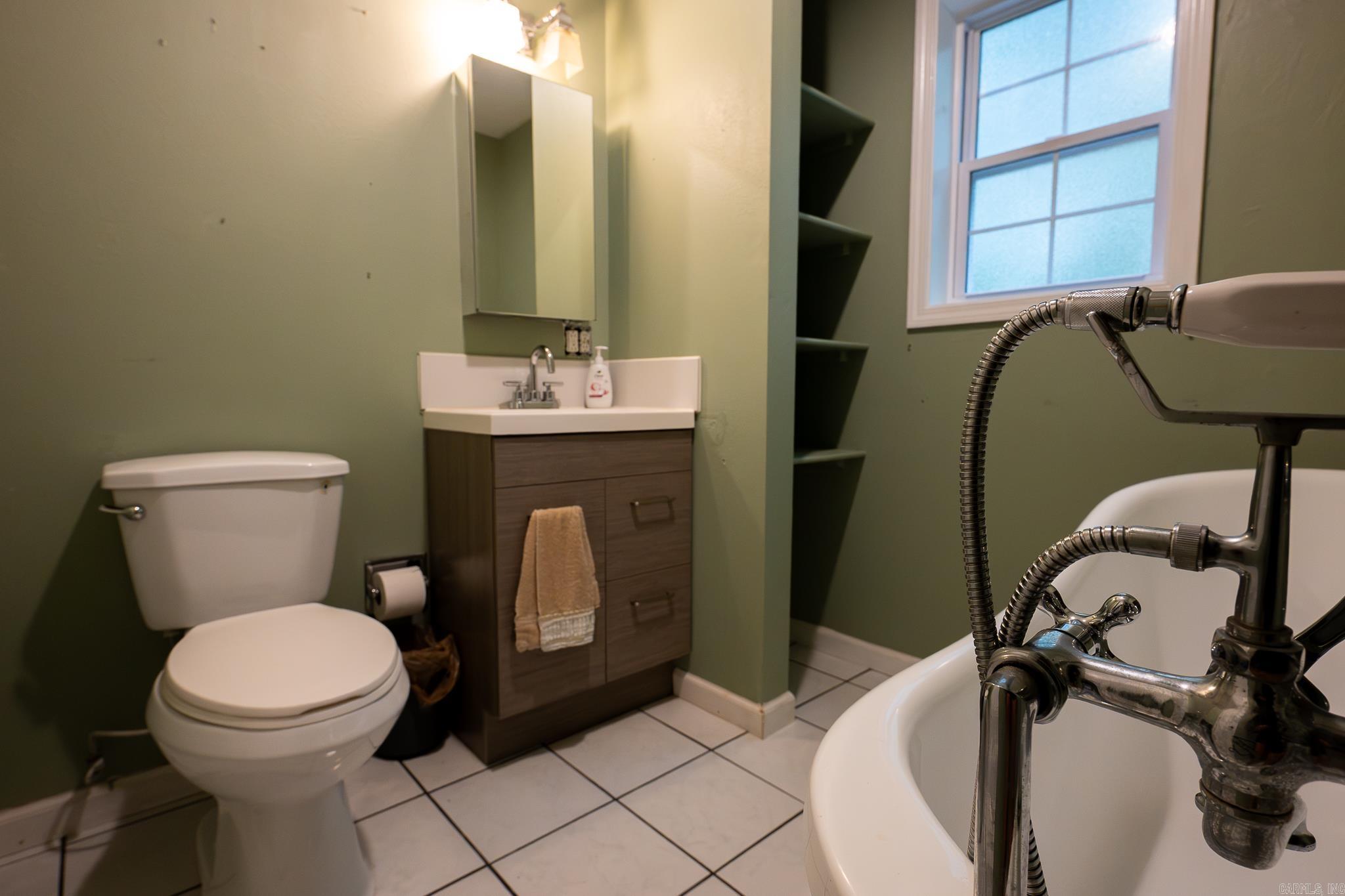 15 Vista Pointe Dr Batesville, AR 72501