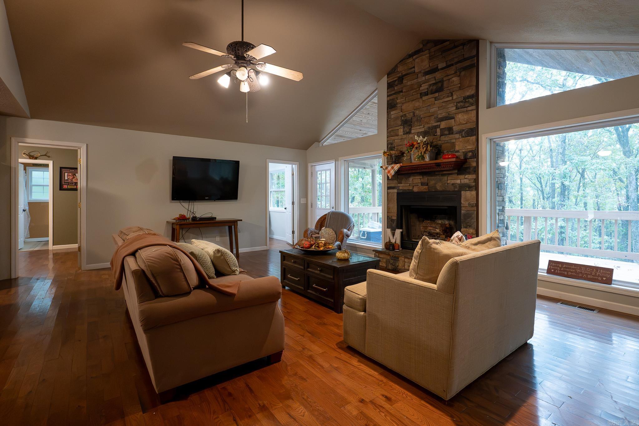 15 Vista Pointe Dr Batesville, AR 72501