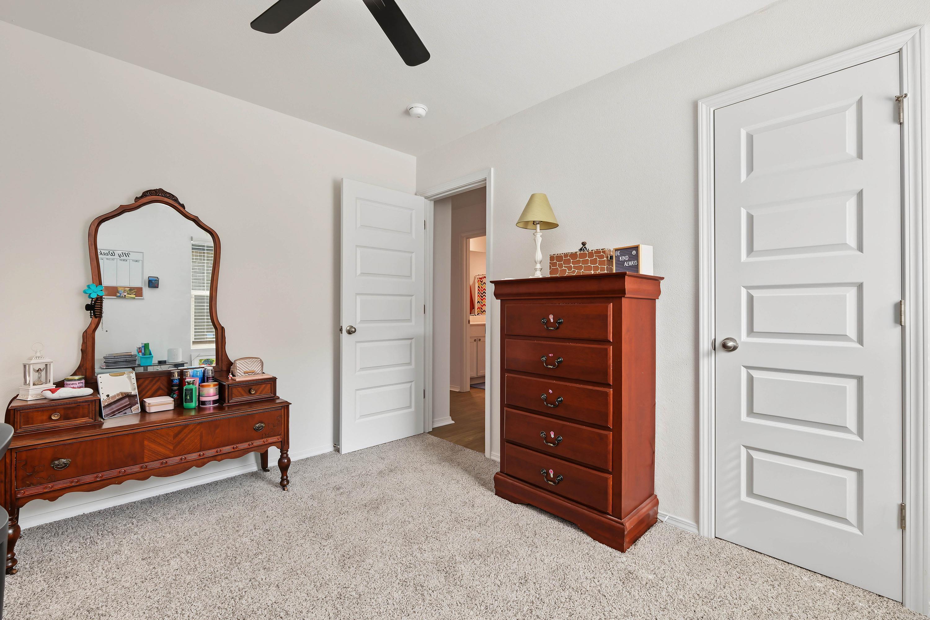 215 Bighorn Trail Maumelle, AR 72113
