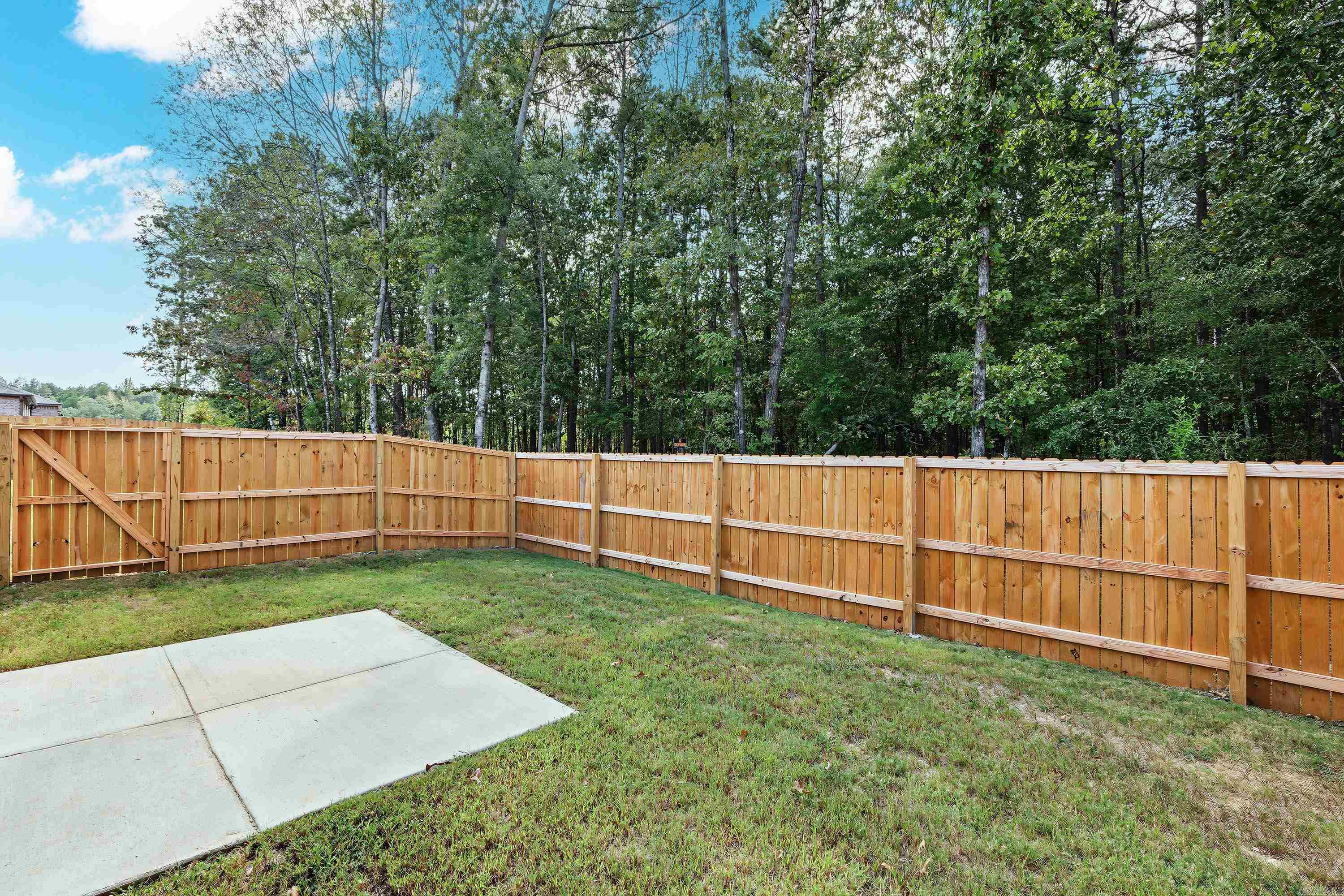 215 Bighorn Trail Maumelle, AR 72113
