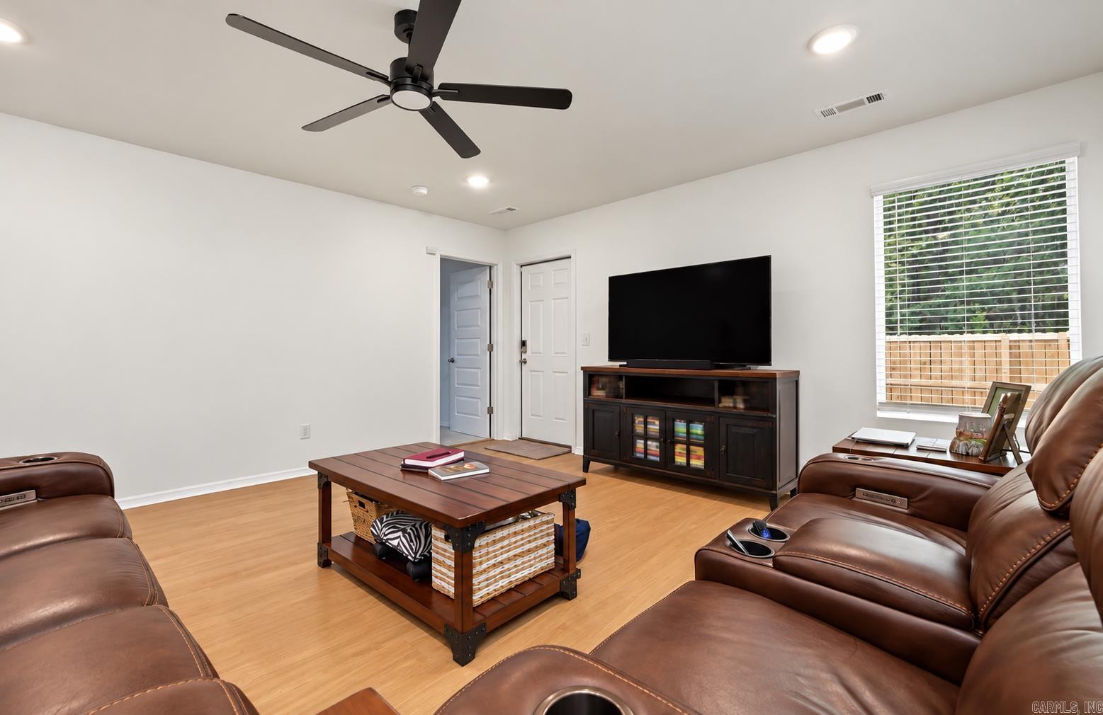 215 Bighorn Trail Maumelle, AR 72113