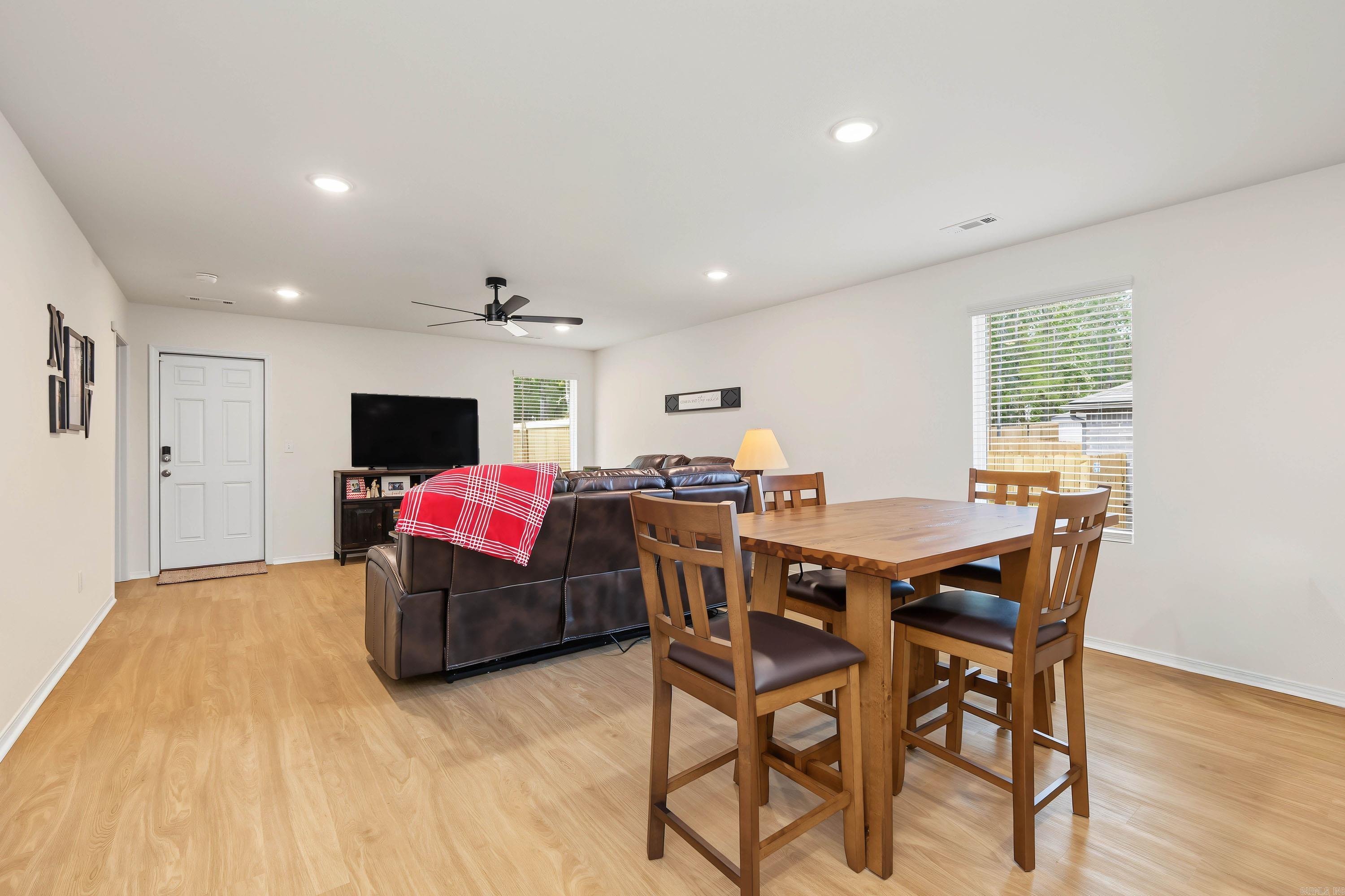 215 Bighorn Trail Maumelle, AR 72113