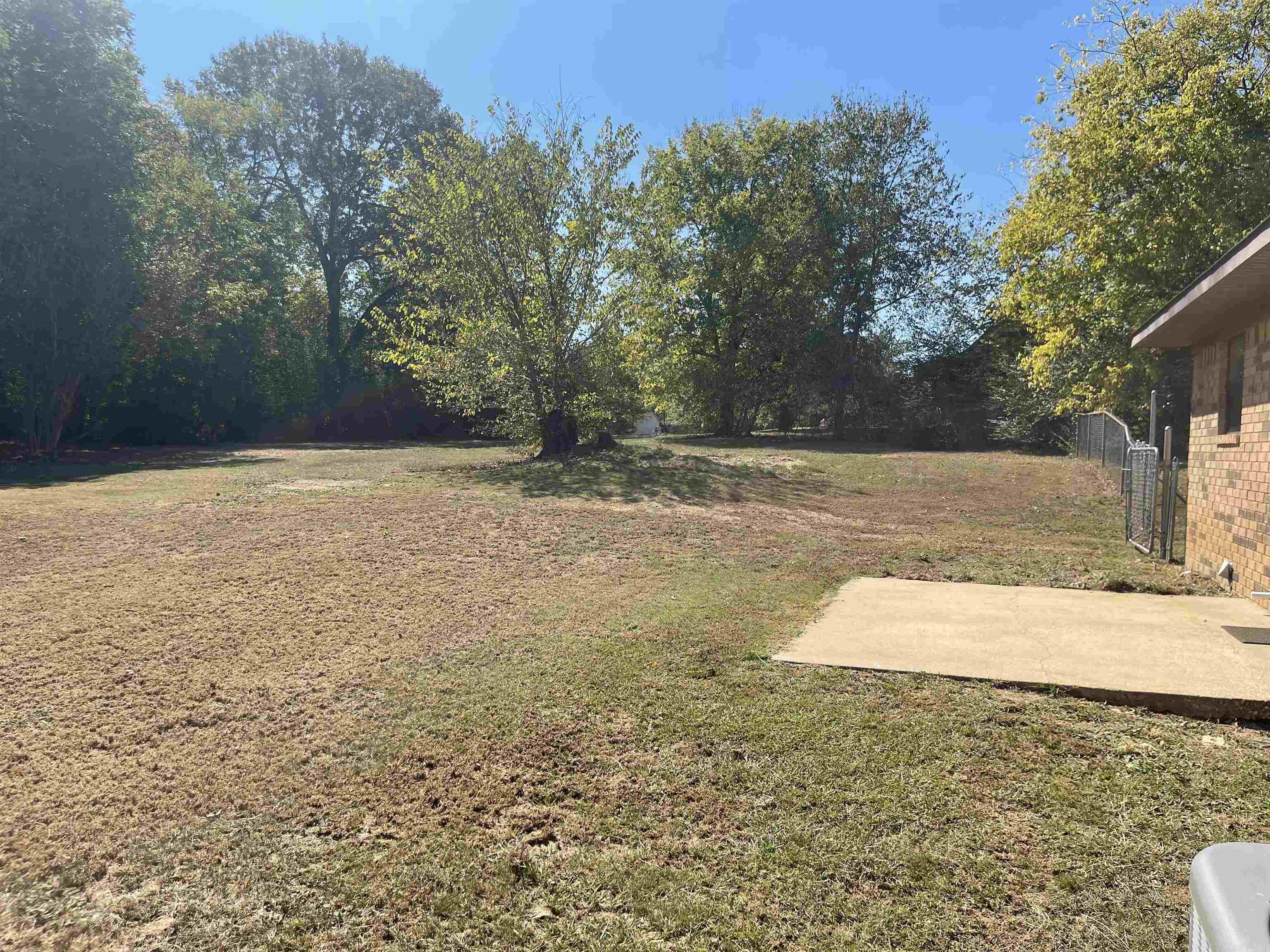 8904 Stonehedge Trail — photo 2