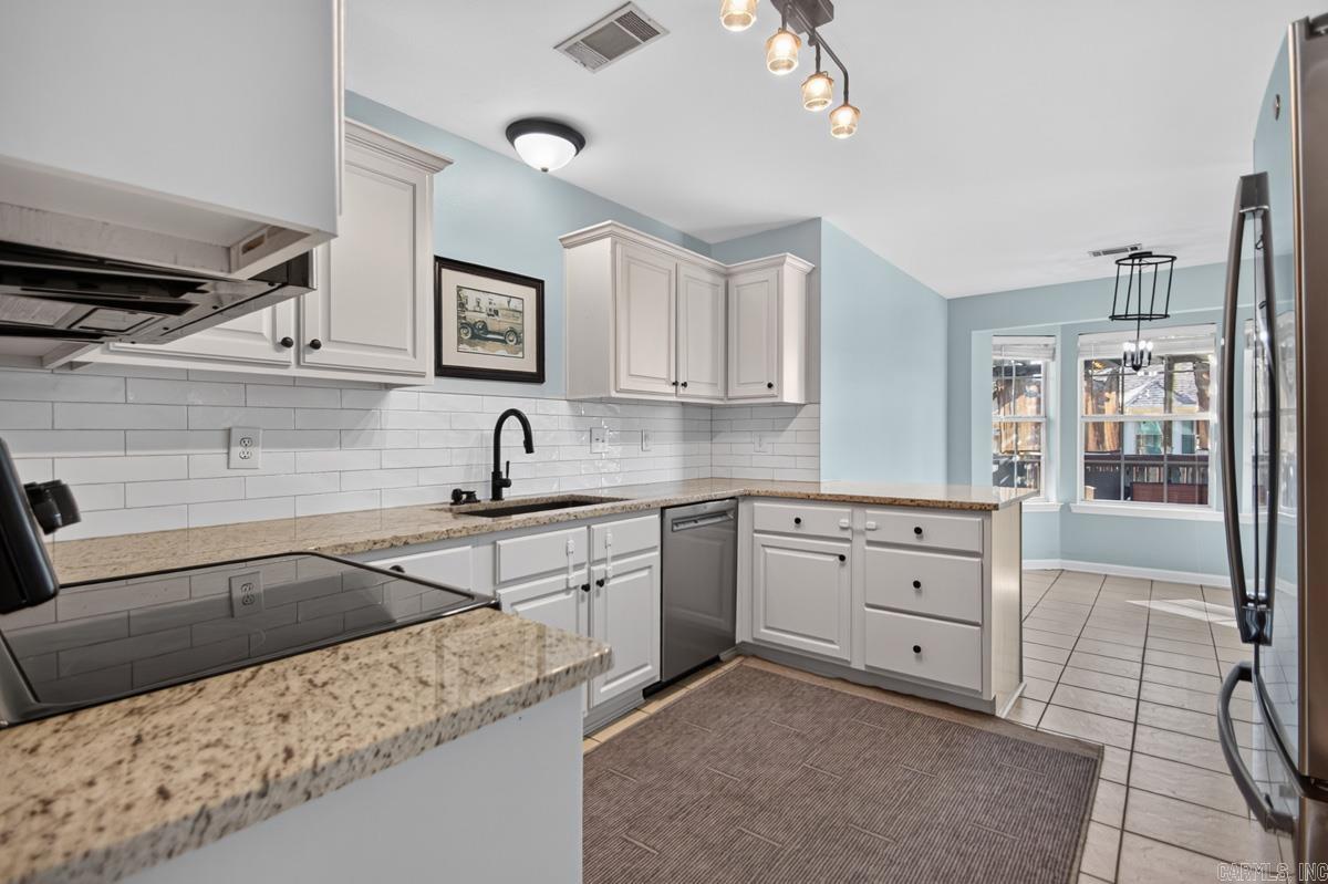7109 Oakland Ct Sherwood, AR 72120