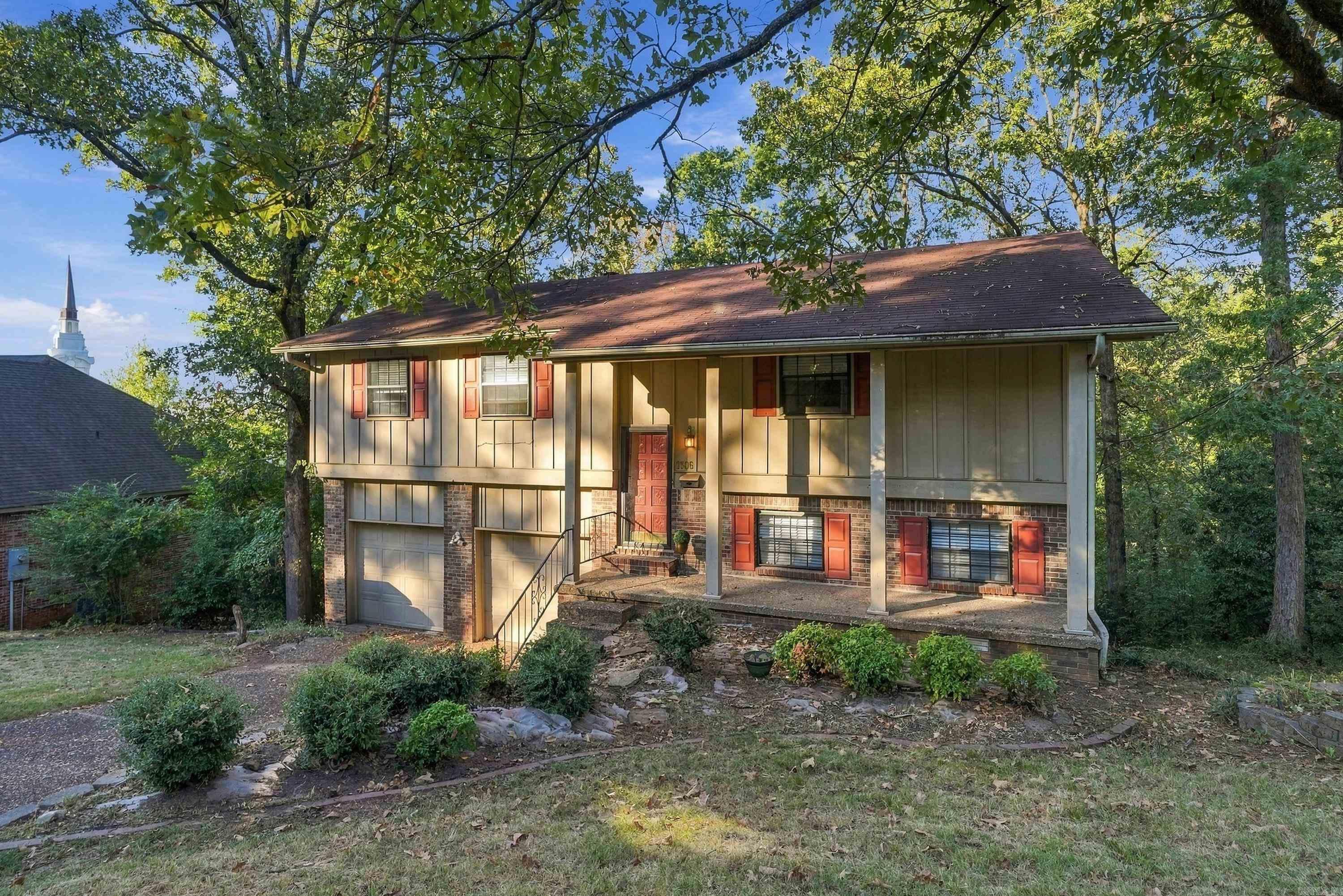 1306 Starfield Road — photo 2