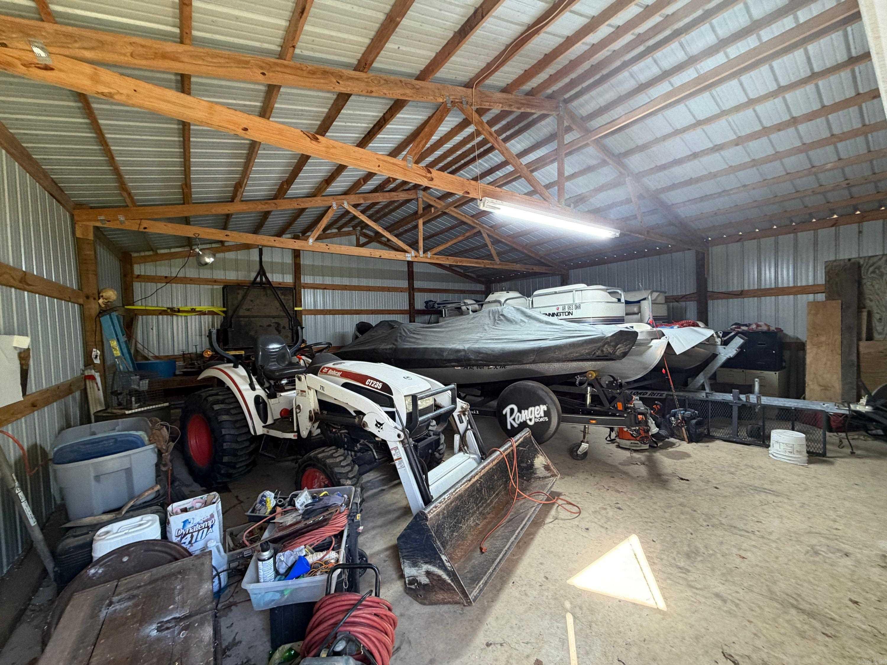 222 W CC Rd Hardy, AR 72542