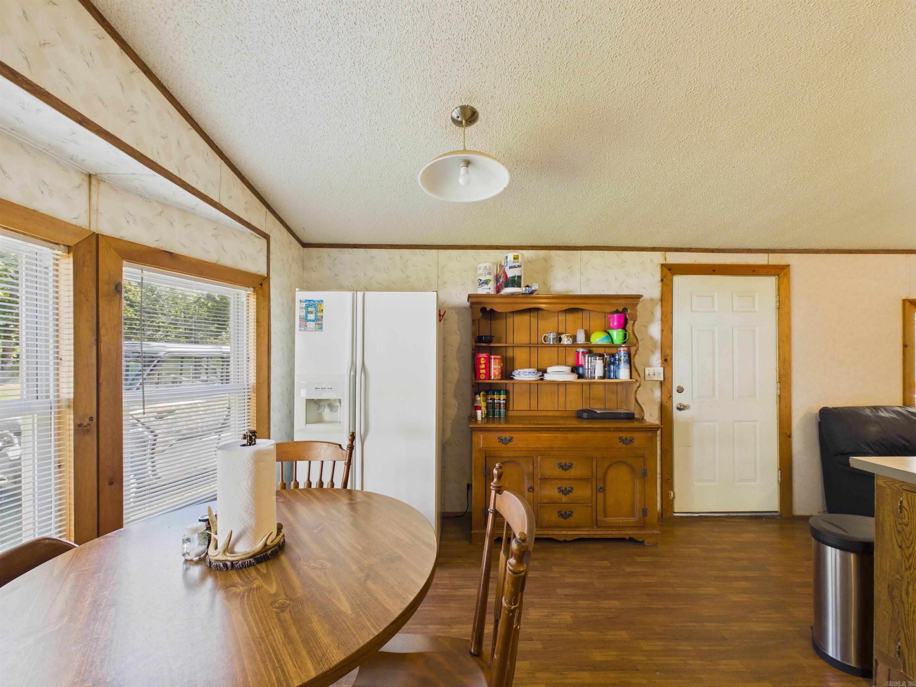 222 W CC Rd Hardy, AR 72542
