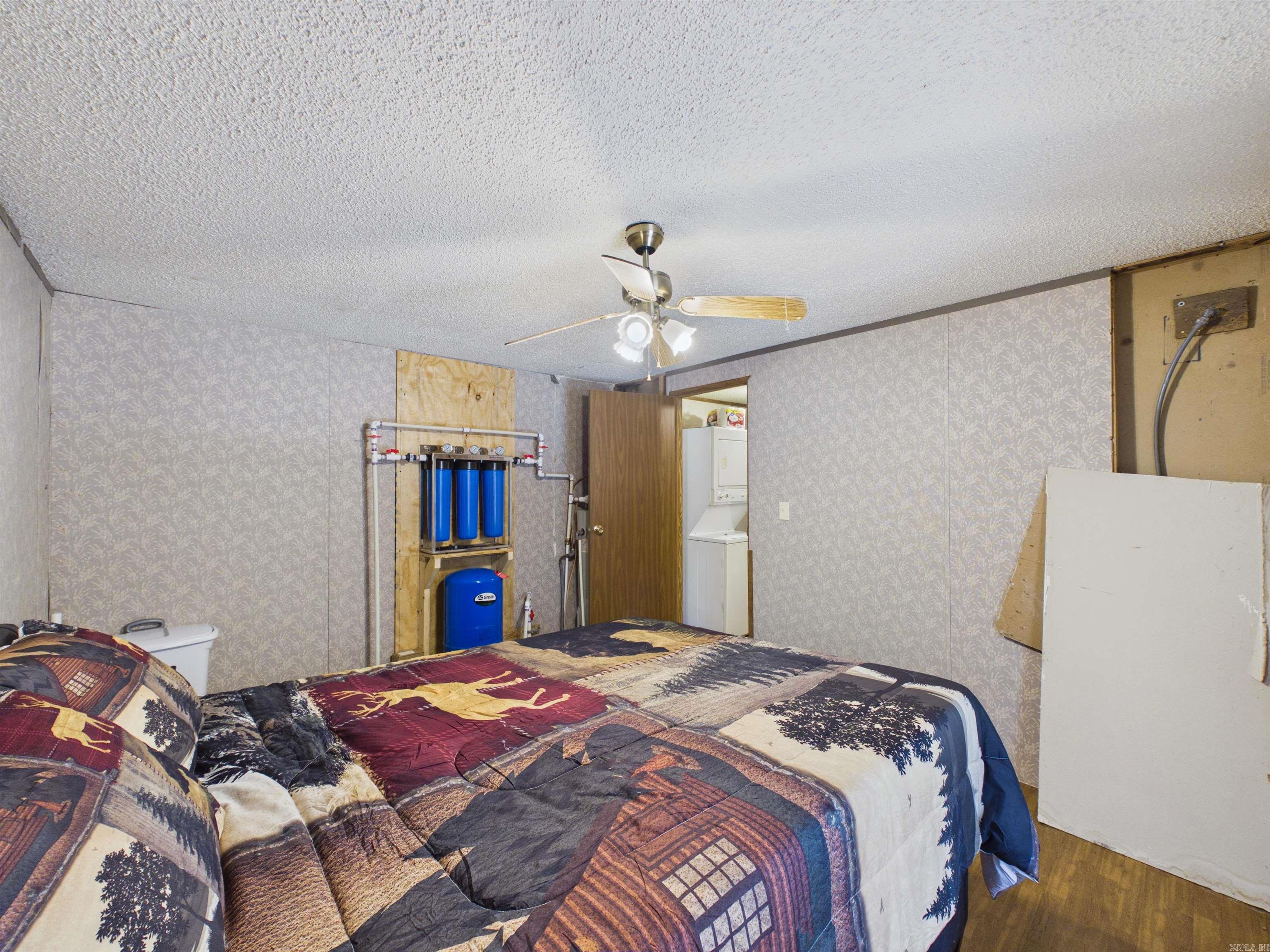 222 W CC Rd Hardy, AR 72542