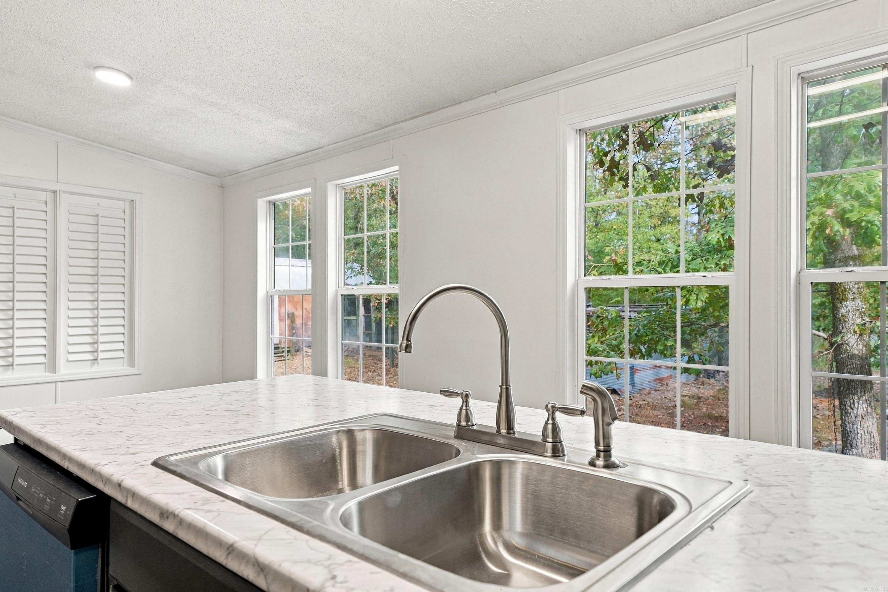 71 Kara Cove Vilonia, AR 72173