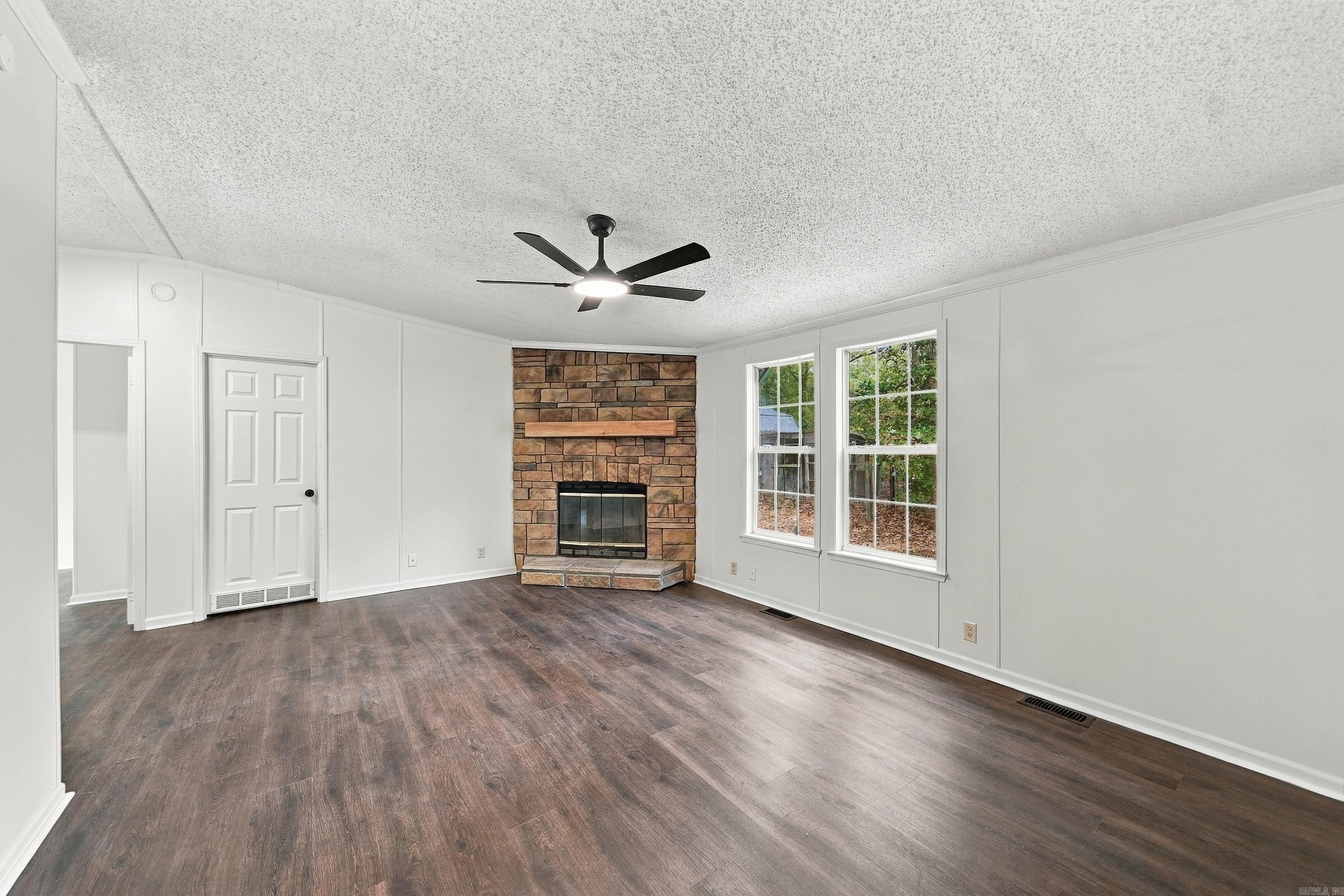 71 Kara Cove Vilonia, AR 72173
