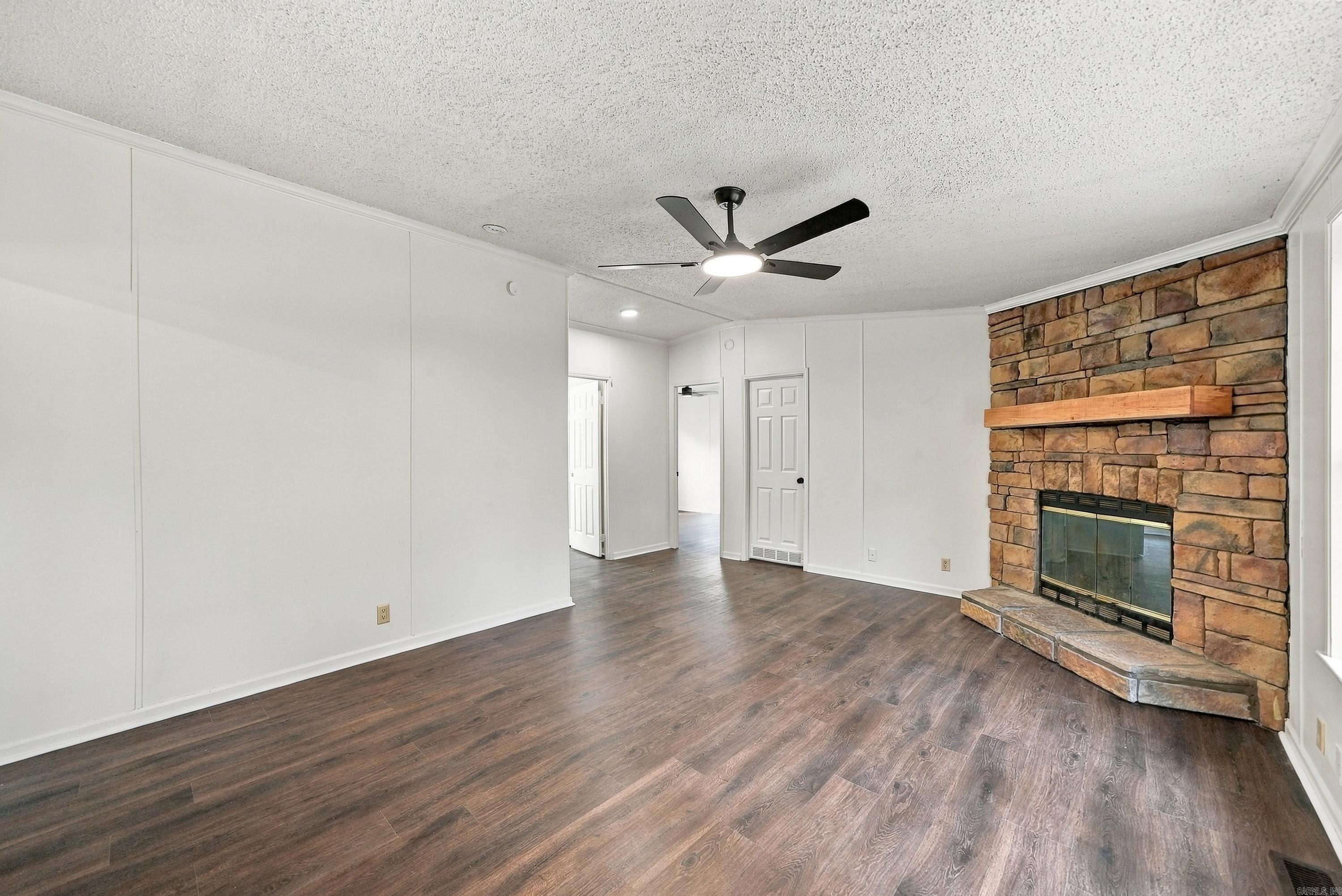 71 Kara Cove Vilonia, AR 72173