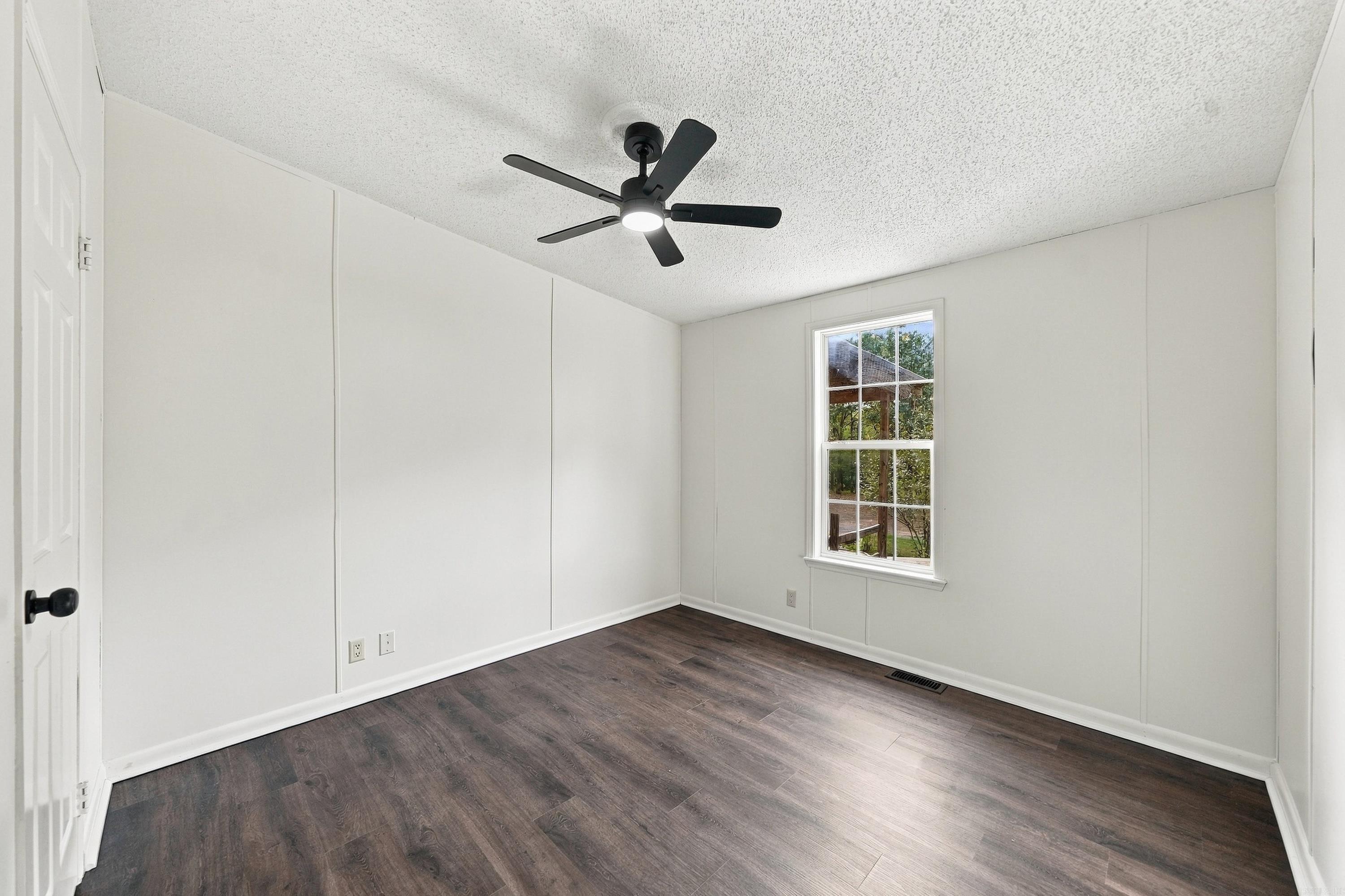 71 Kara Cove Vilonia, AR 72173