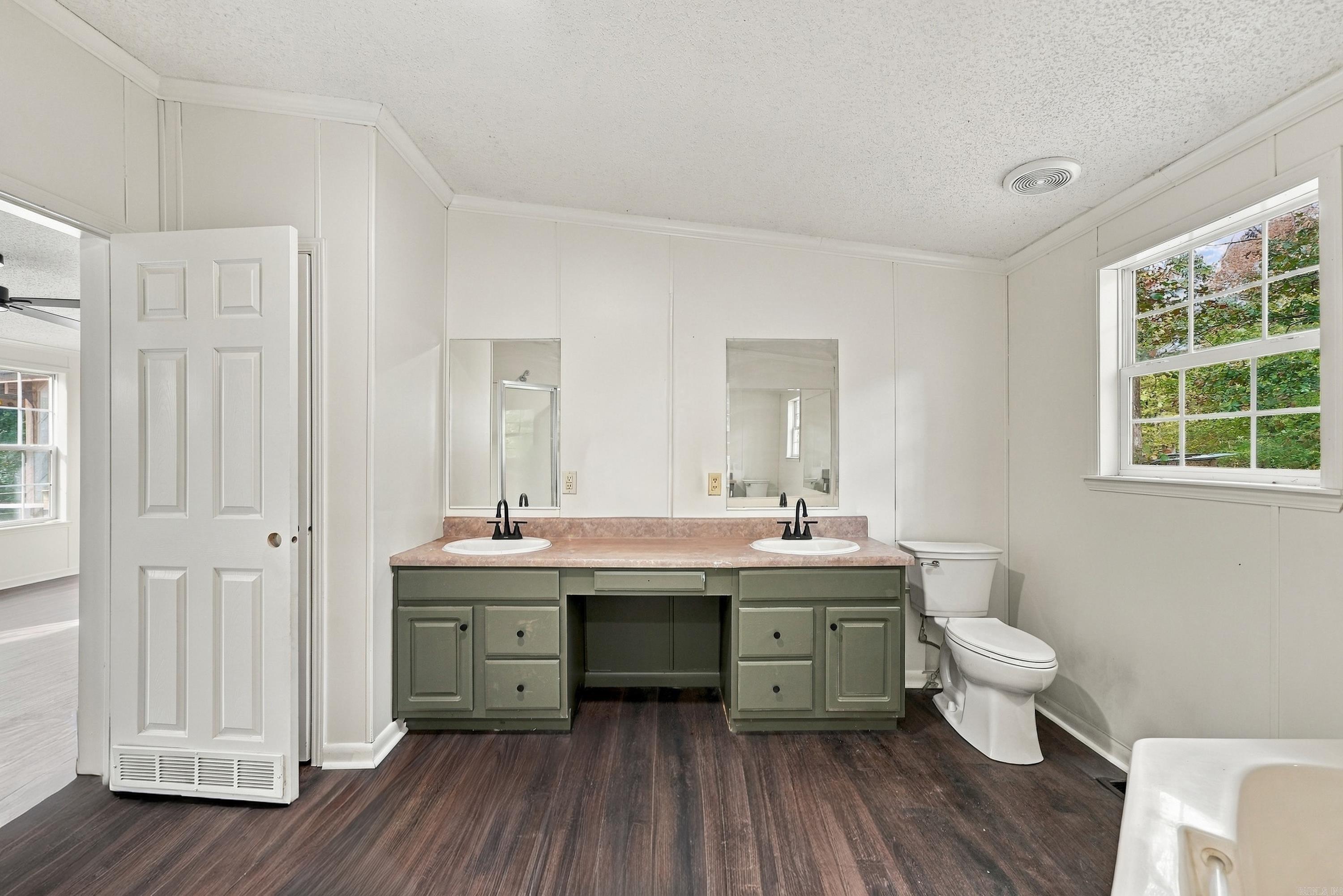 71 Kara Cove Vilonia, AR 72173