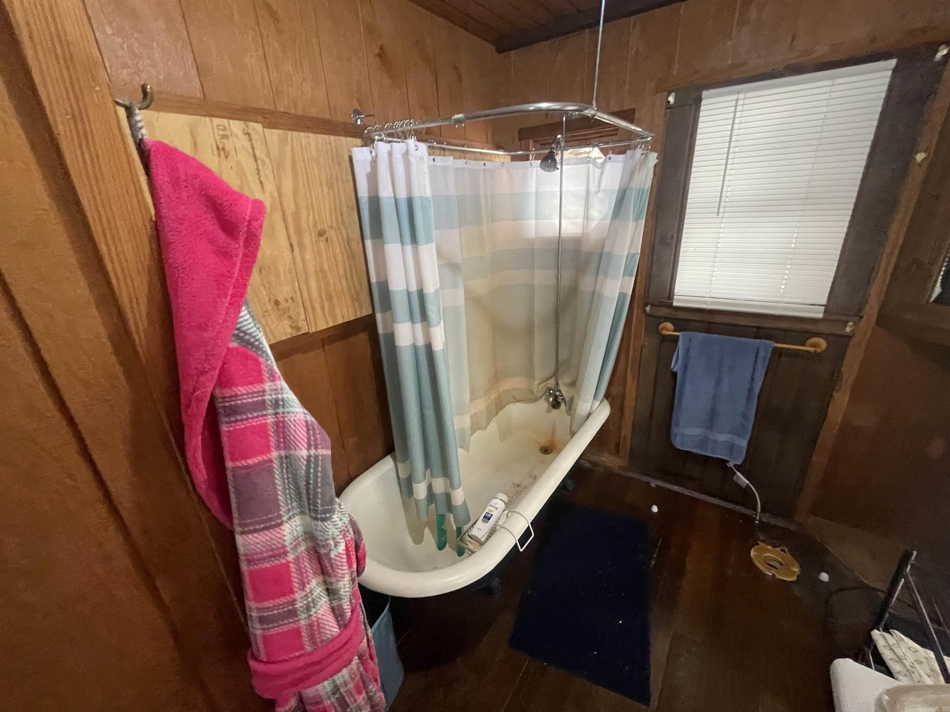 1246 Chimney Rock Road Shirley, AR 72088