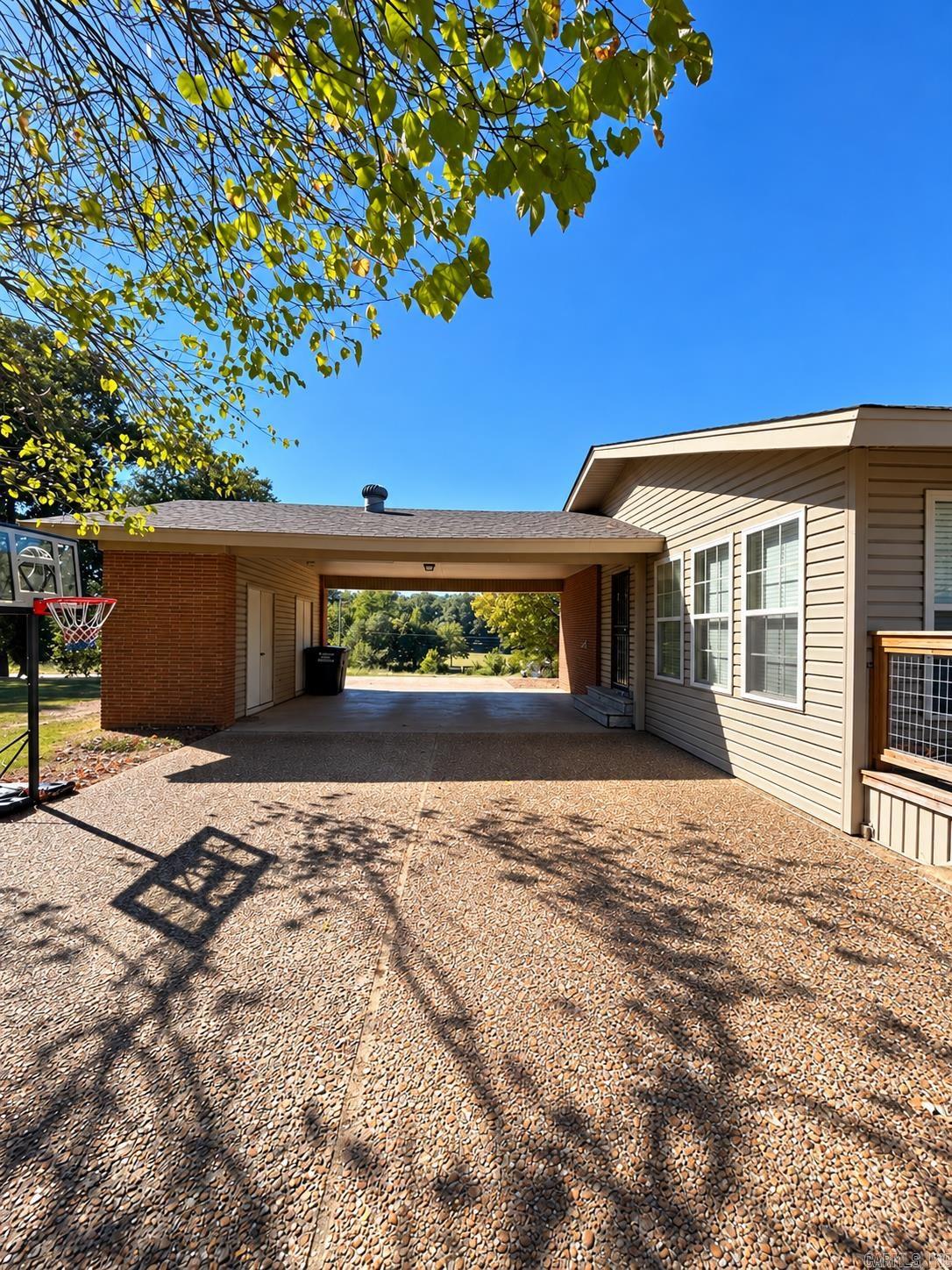 6416 N Highway 1 Colt, AR 72436