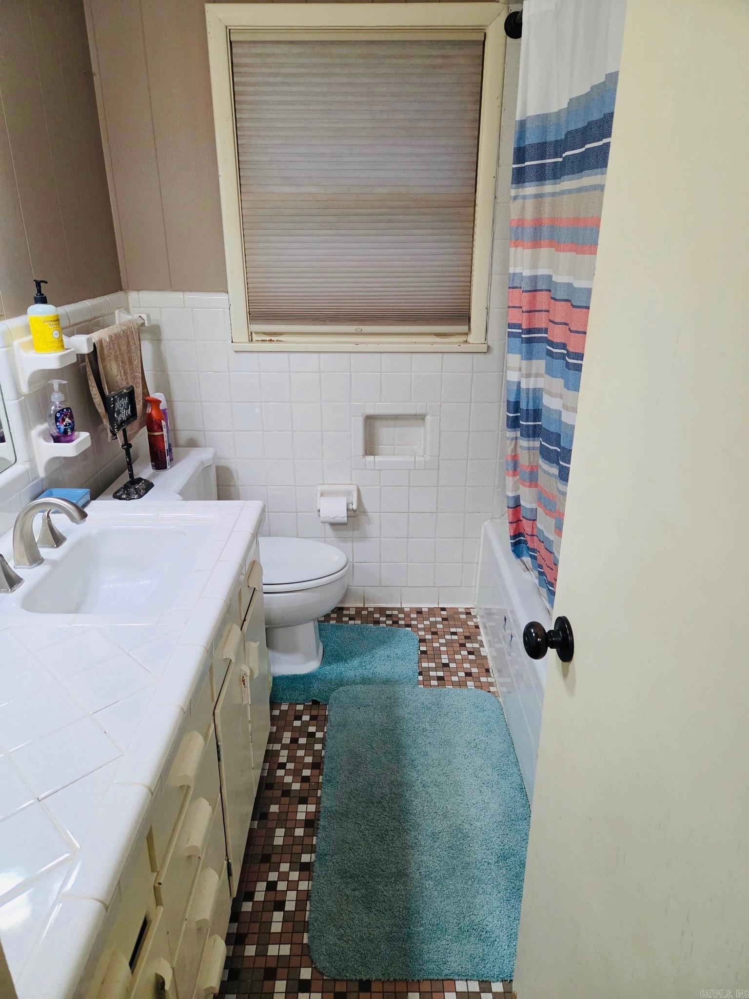 6416 N Highway 1 Colt, AR 72436