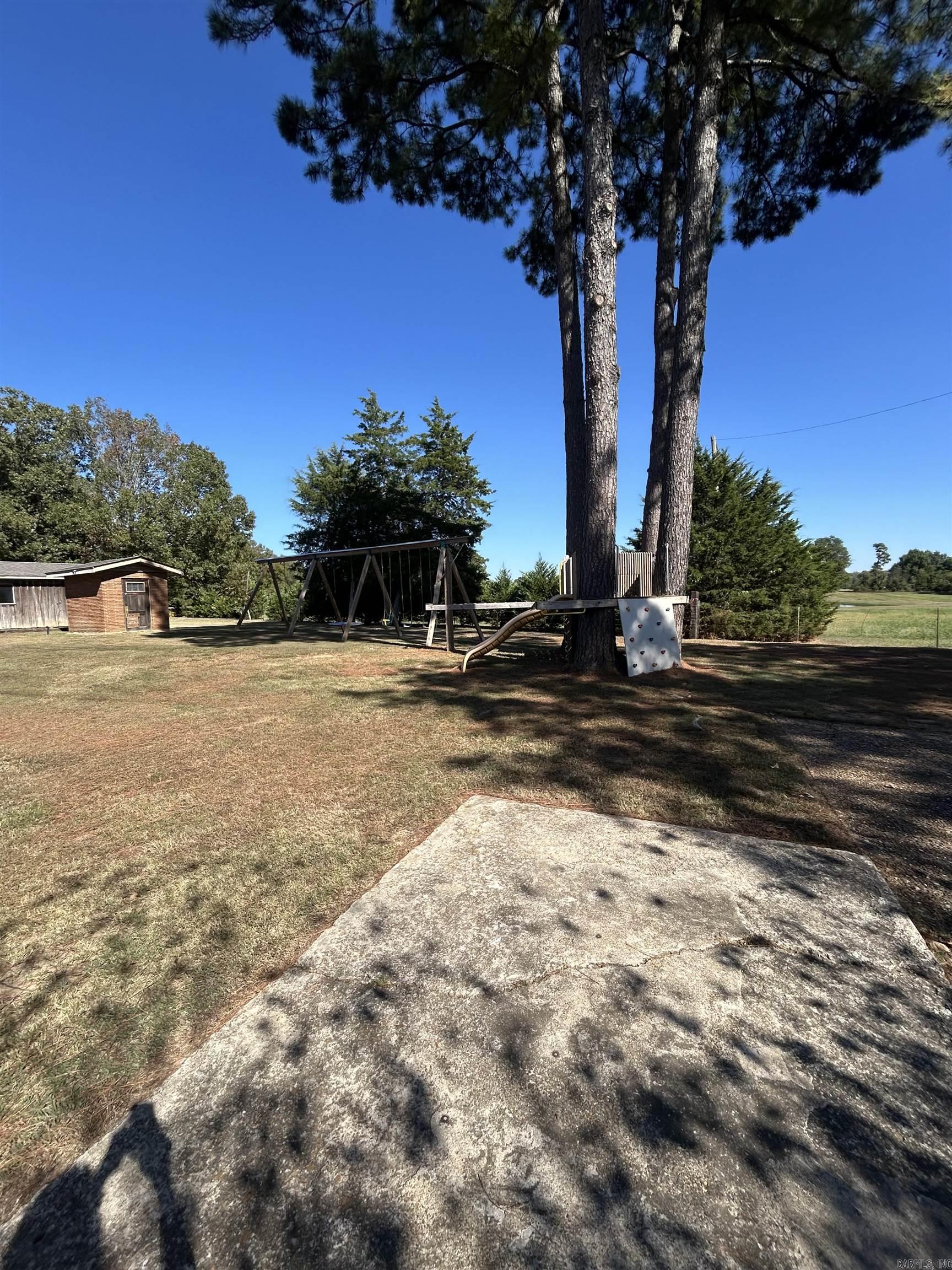 6416 N Highway 1 Colt, AR 72436
