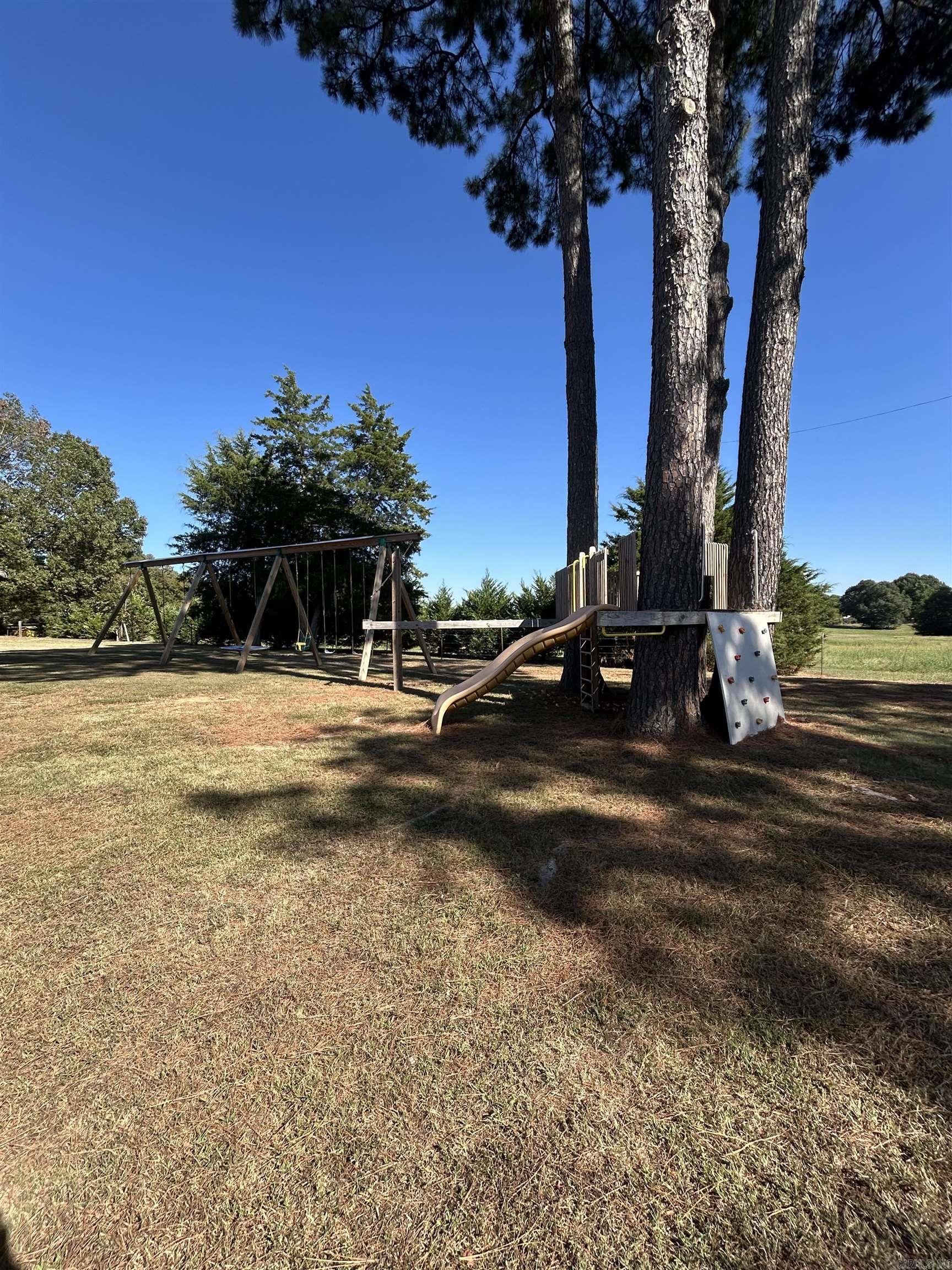 6416 N Highway 1 Colt, AR 72436