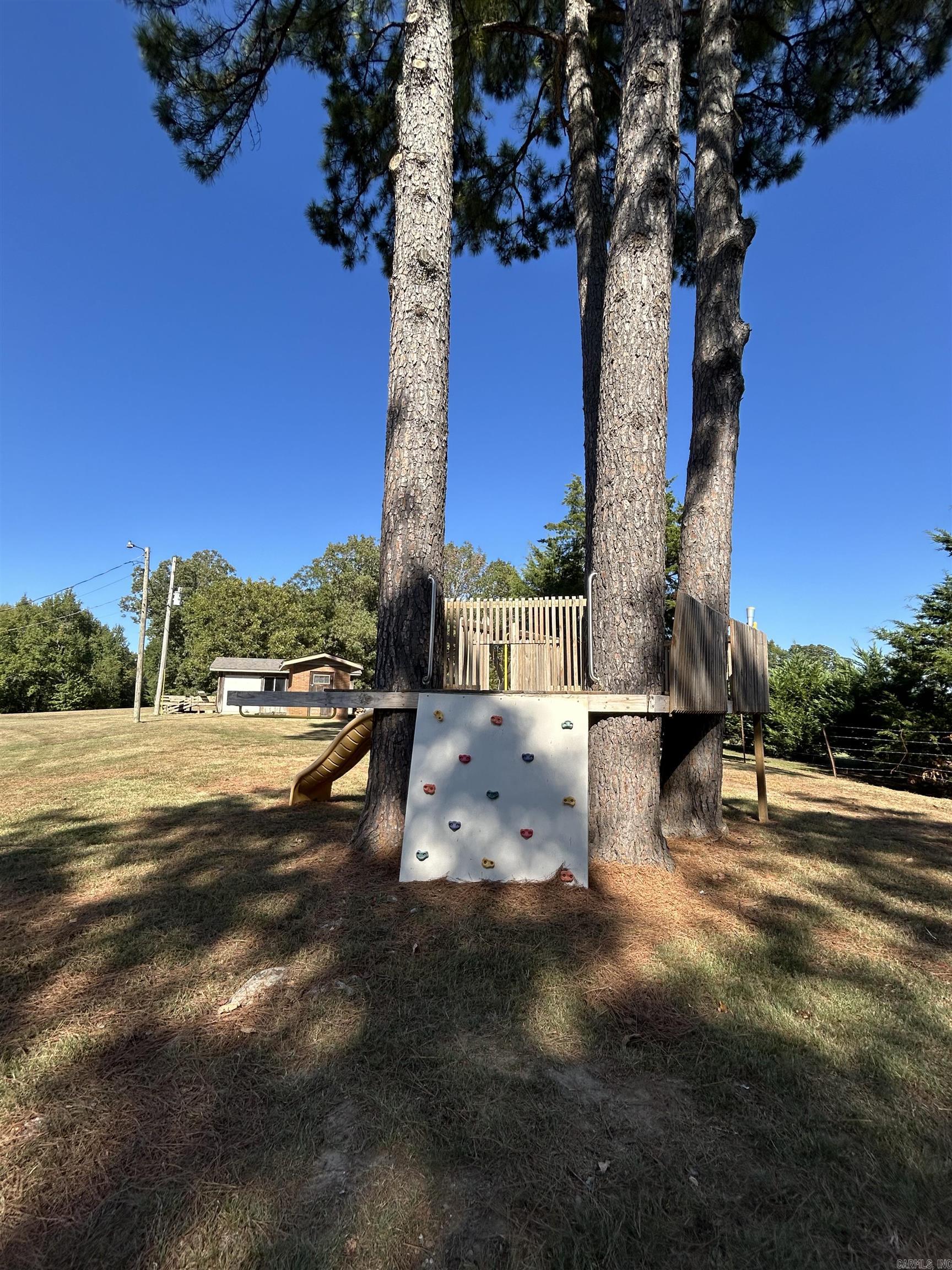 6416 N Highway 1 Colt, AR 72436