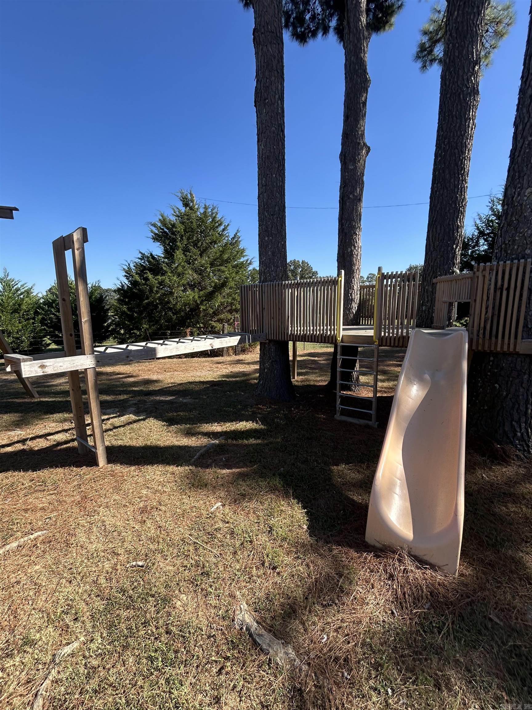 6416 N Highway 1 Colt, AR 72436