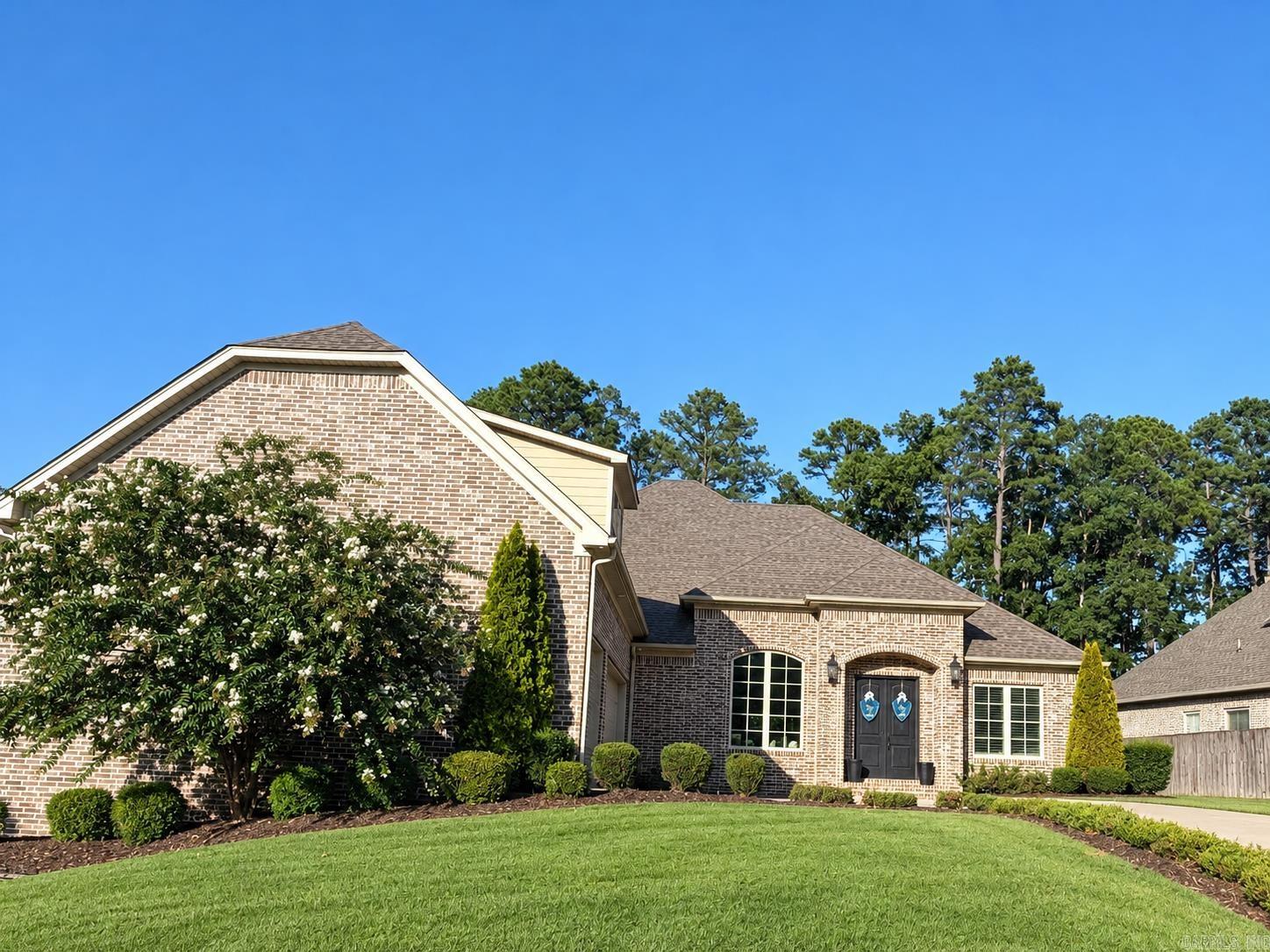 404 Ensbury Drive — exterior
