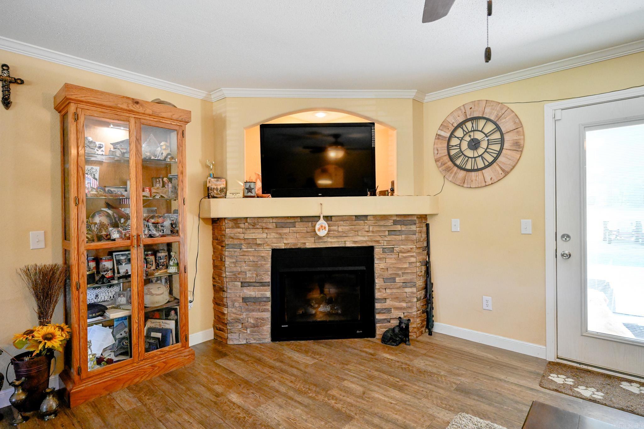 5027 Highway 270 Boles, AR 72926