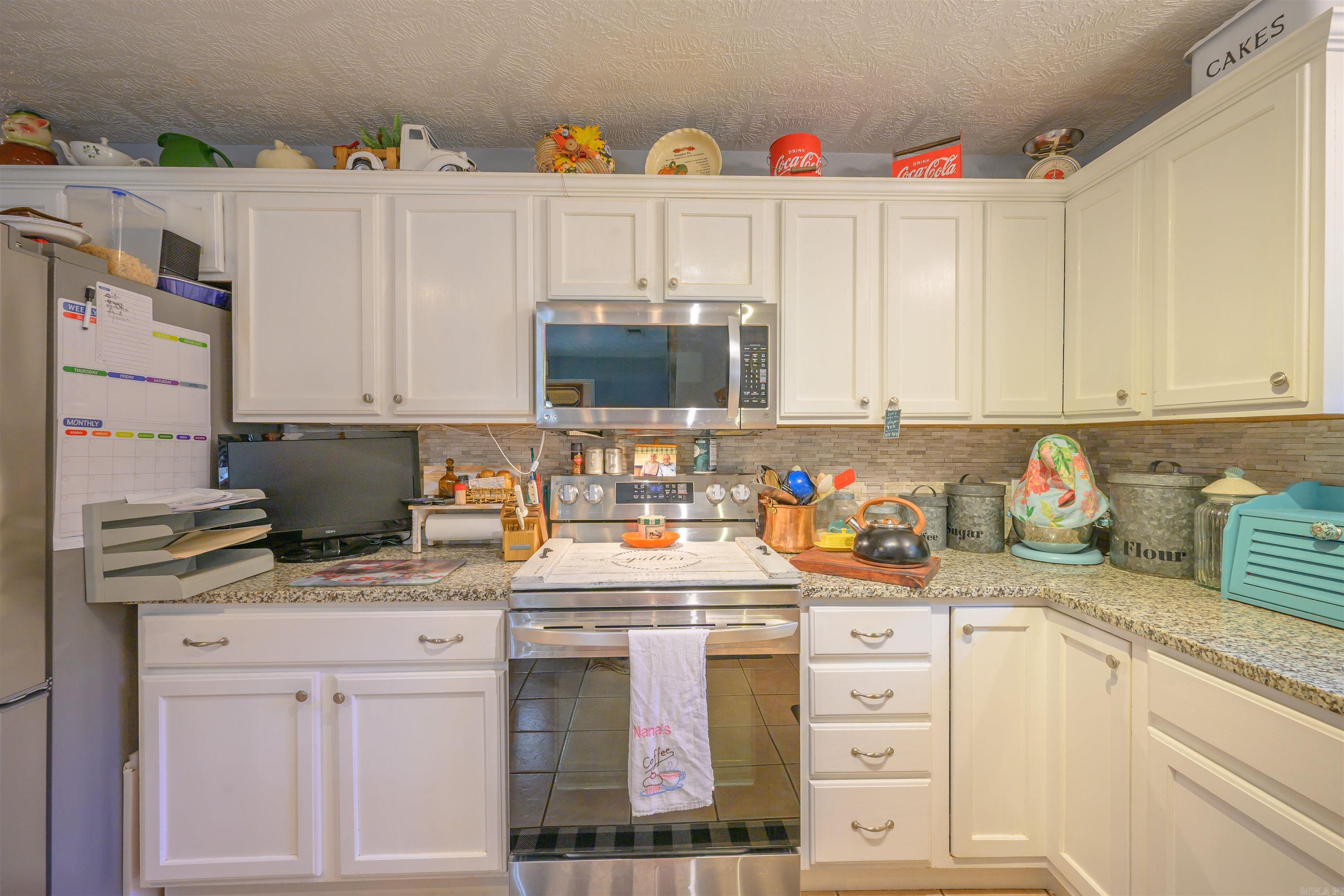 855 Bluff View Batesville, AR 72501-0000