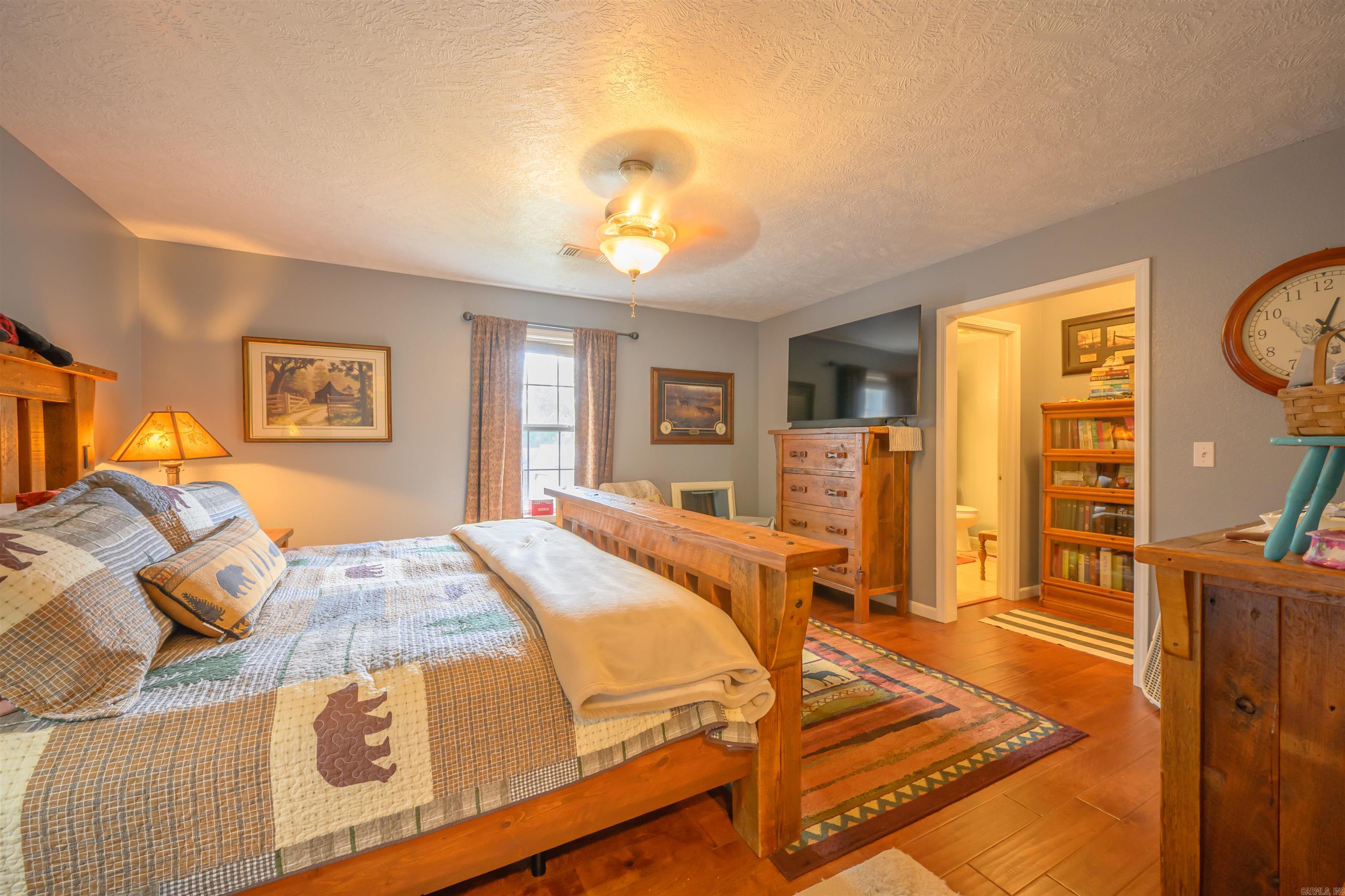 855 Bluff View Batesville, AR 72501-0000
