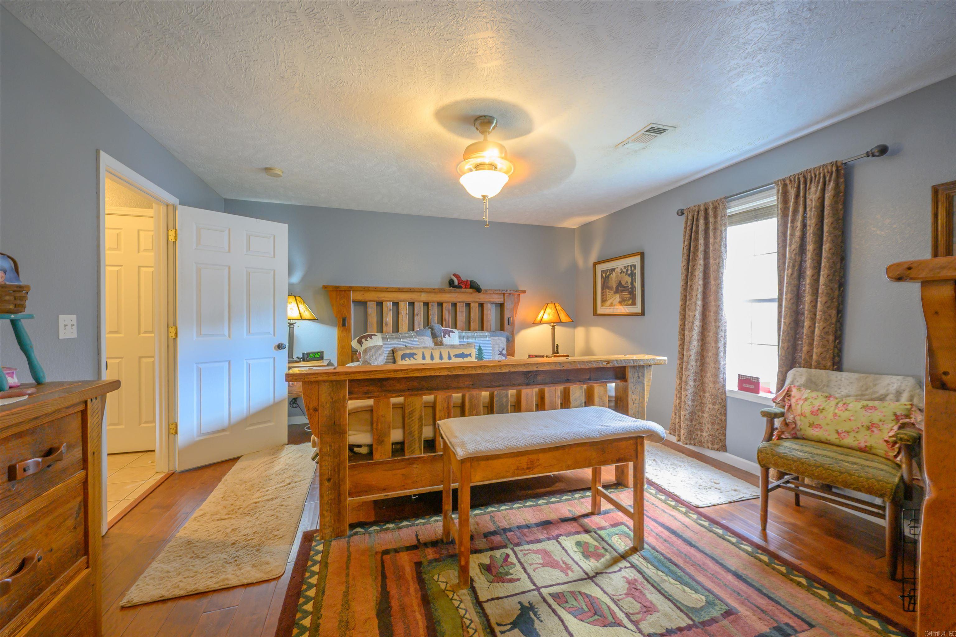 855 Bluff View Batesville, AR 72501-0000