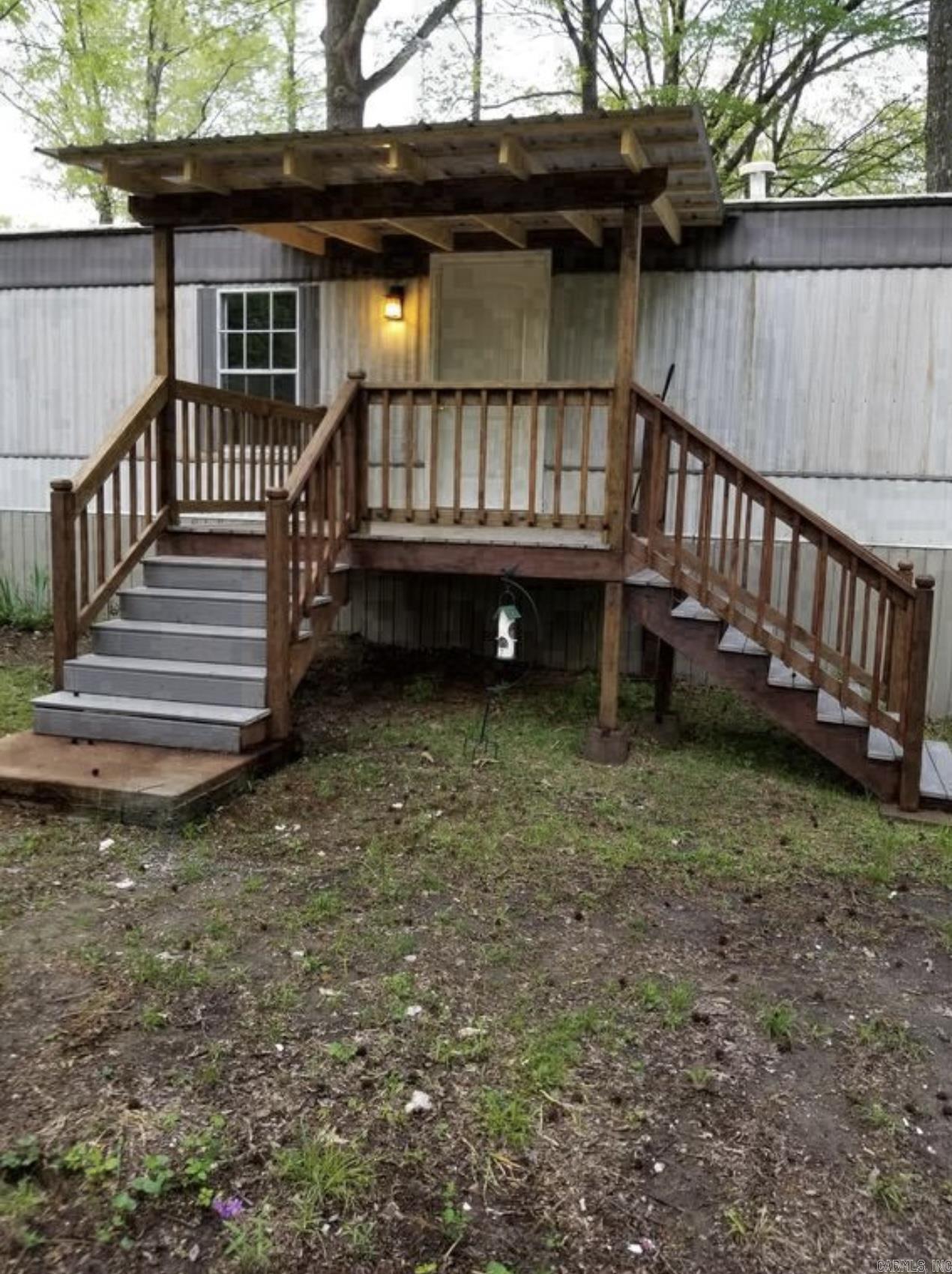 2548 Riverview Cir — exterior