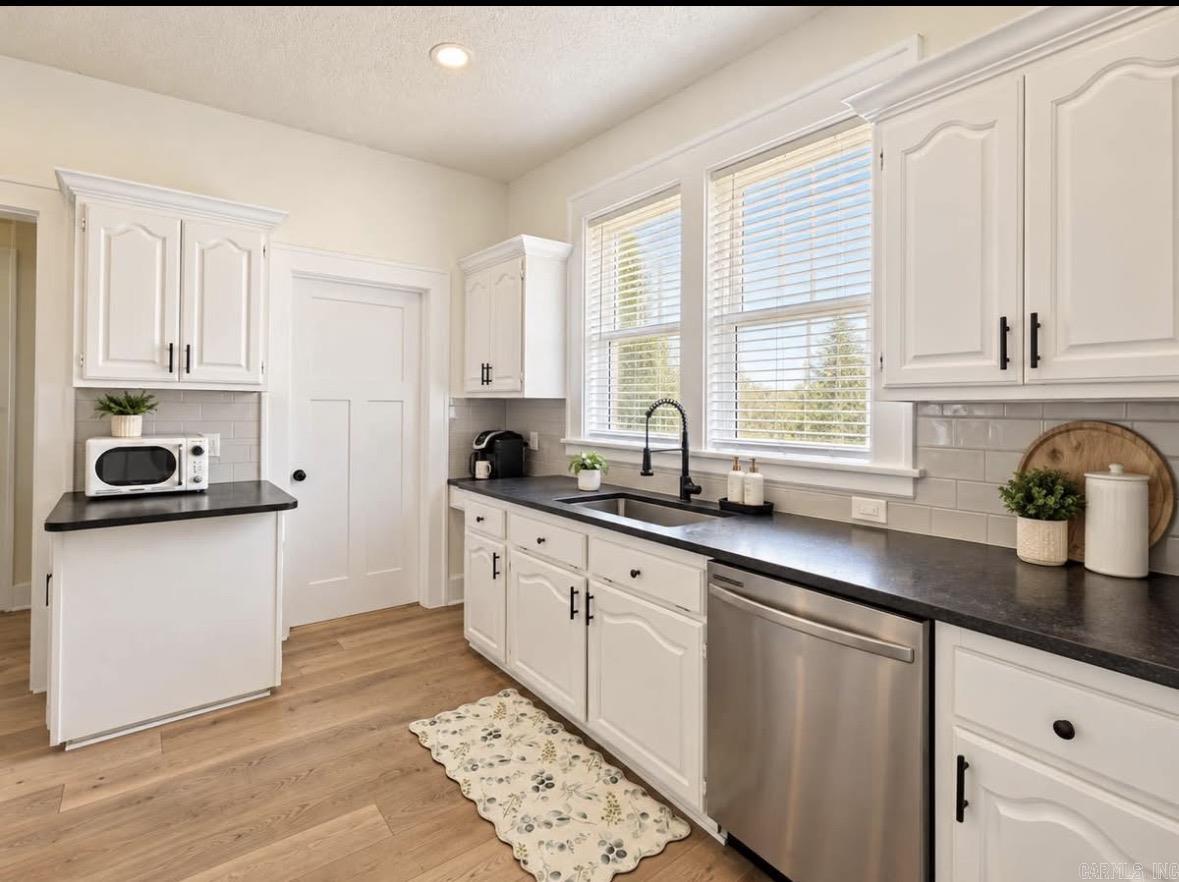 2209 W Long 17th Street North Little Rock, AR 72114