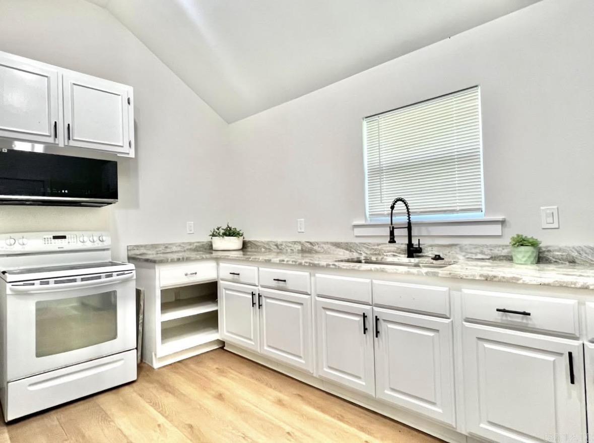 2209 W Long 17th Street North Little Rock, AR 72114