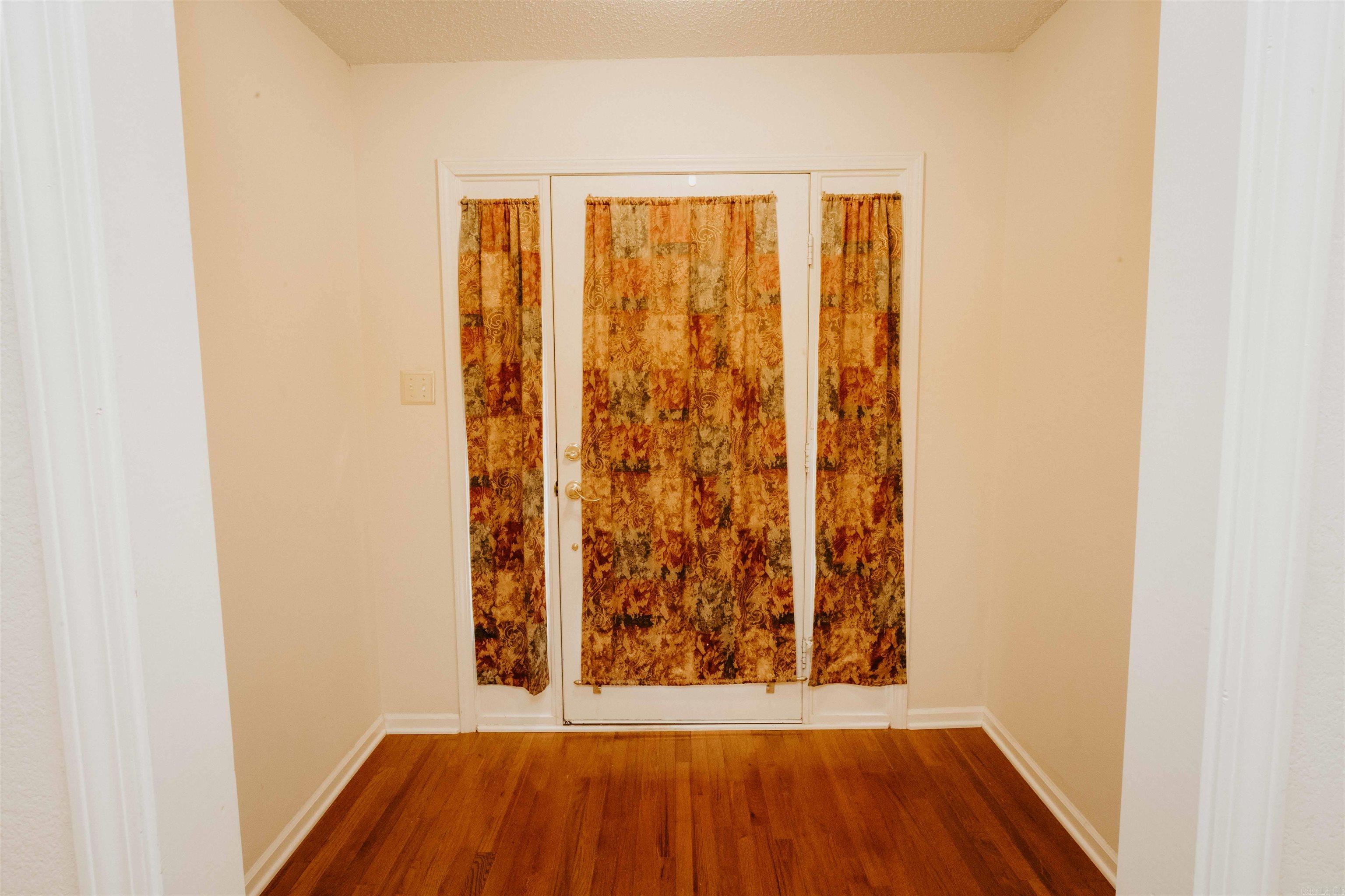 2406 REDWOOD Benton, AR 72015-2509