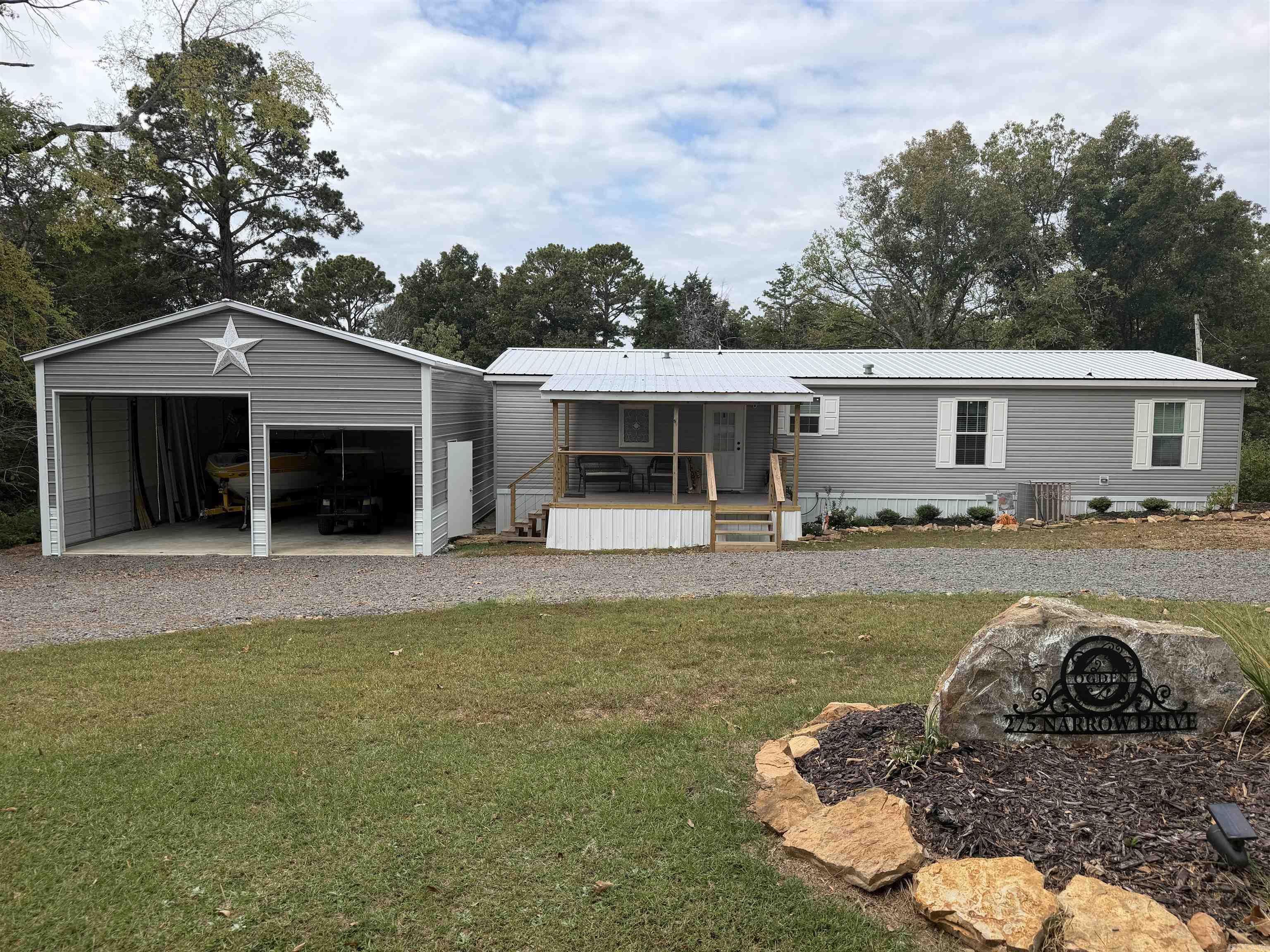 275 Narrows Dr. Greers Ferry, AR 72067