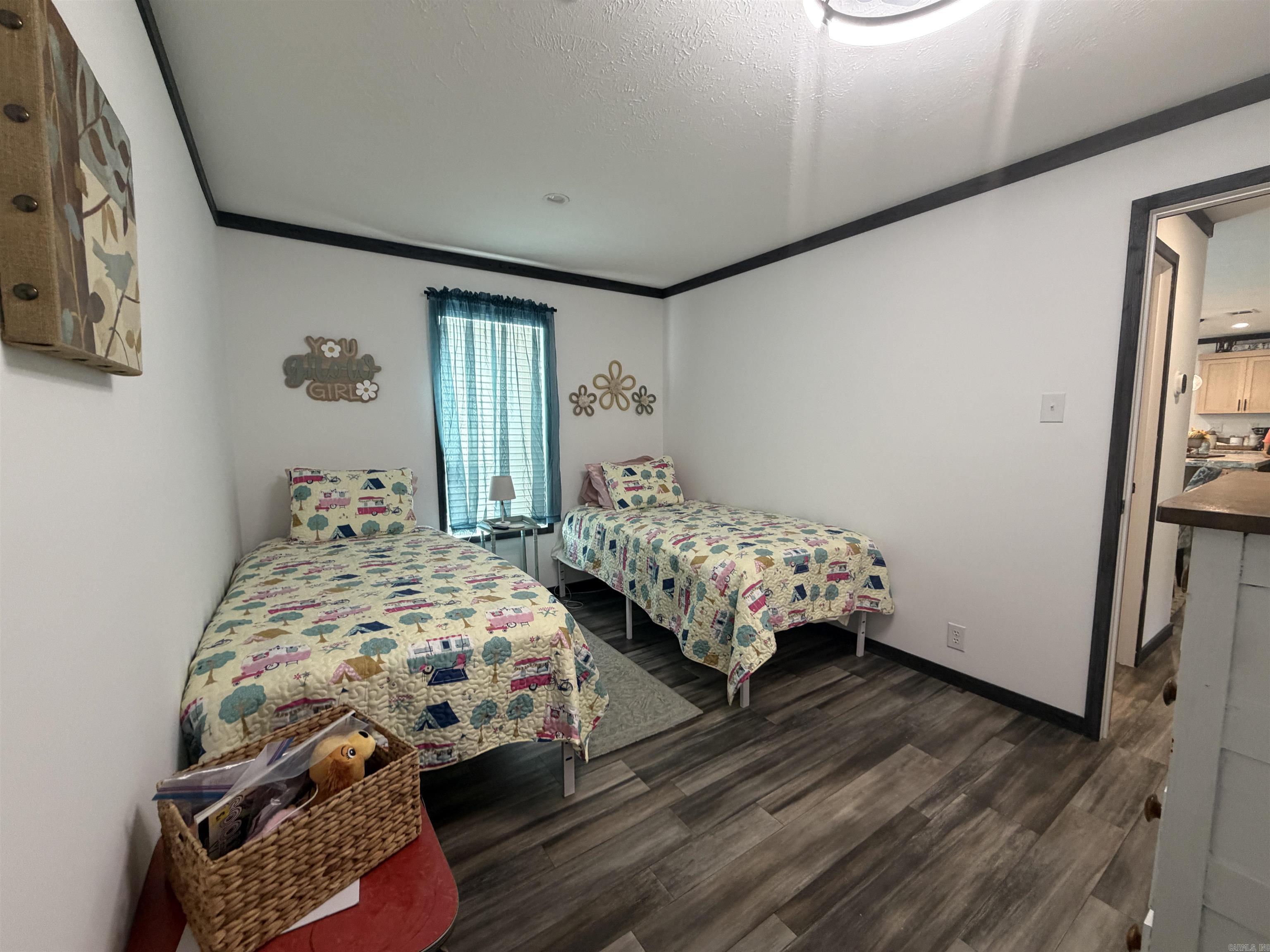 275 Narrows Dr. Greers Ferry, AR 72067