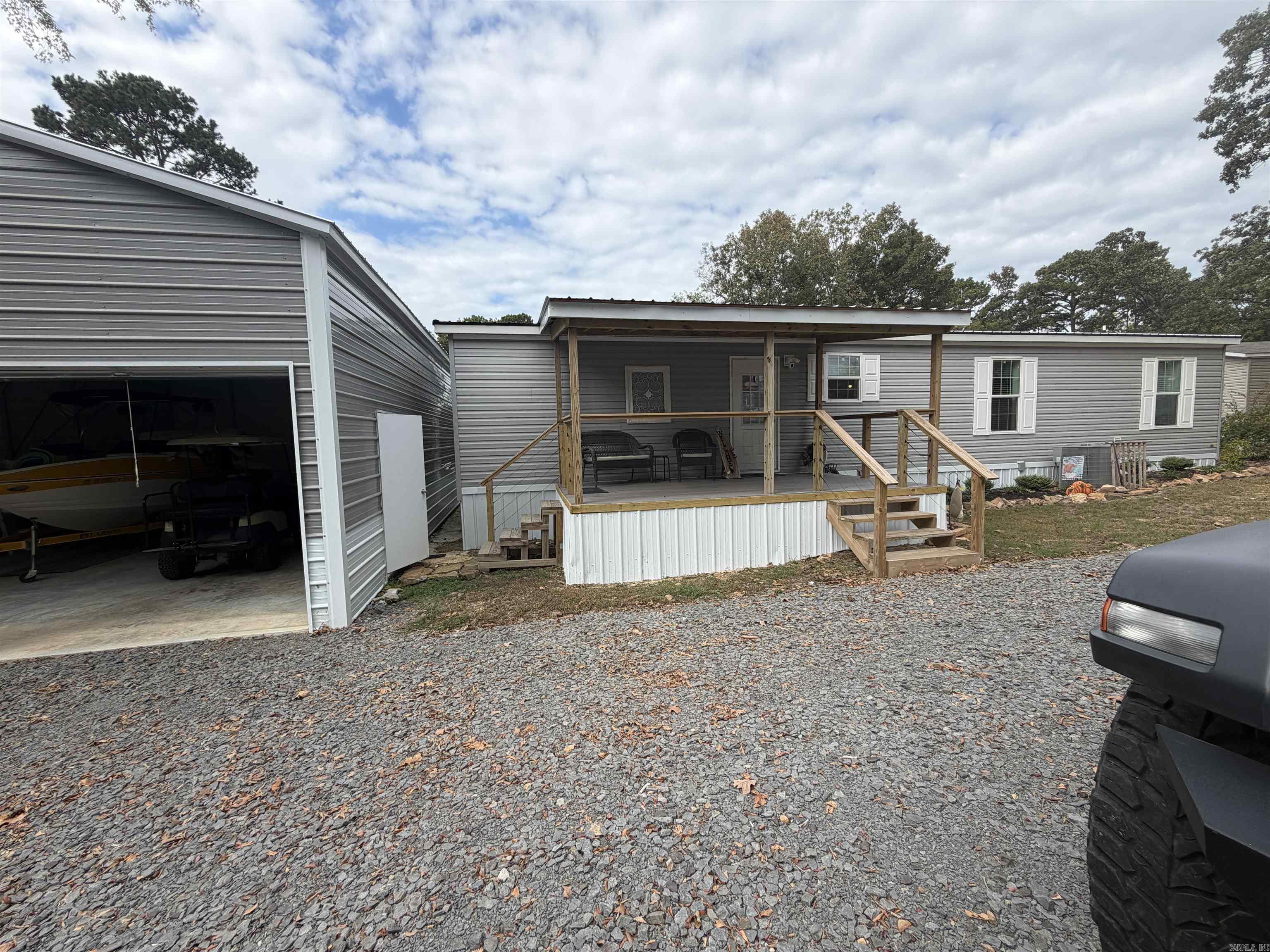 275 Narrows Dr. Greers Ferry, AR 72067