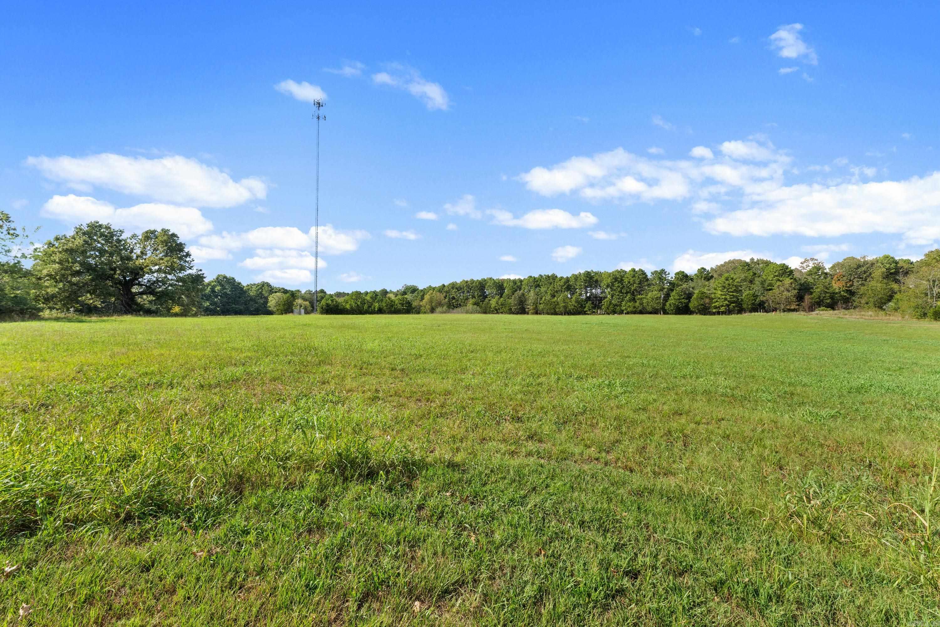 11235 Hwy 5 South Salesville, AR 72653