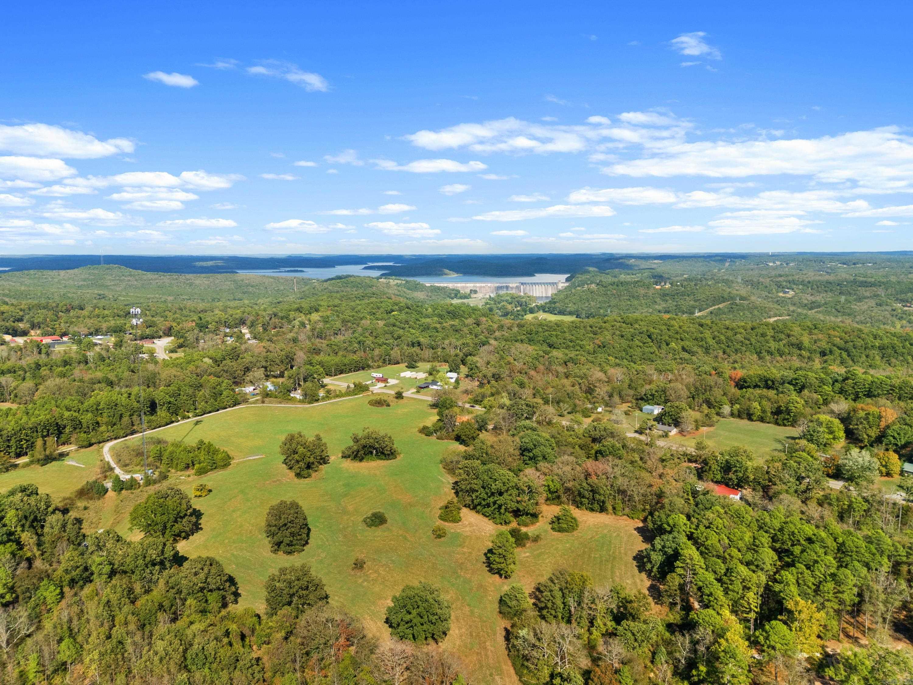 11235 Hwy 5 South Salesville, AR 72653